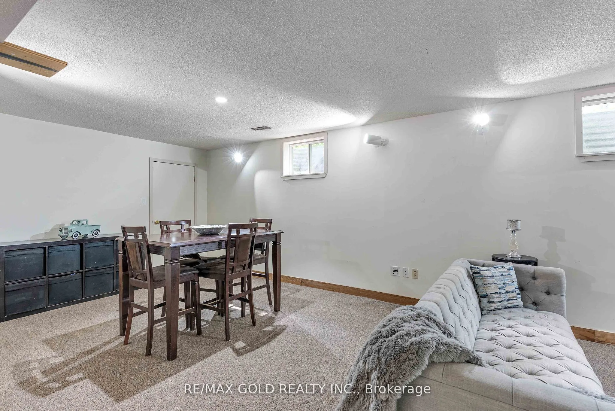 52 Palmer Circle
