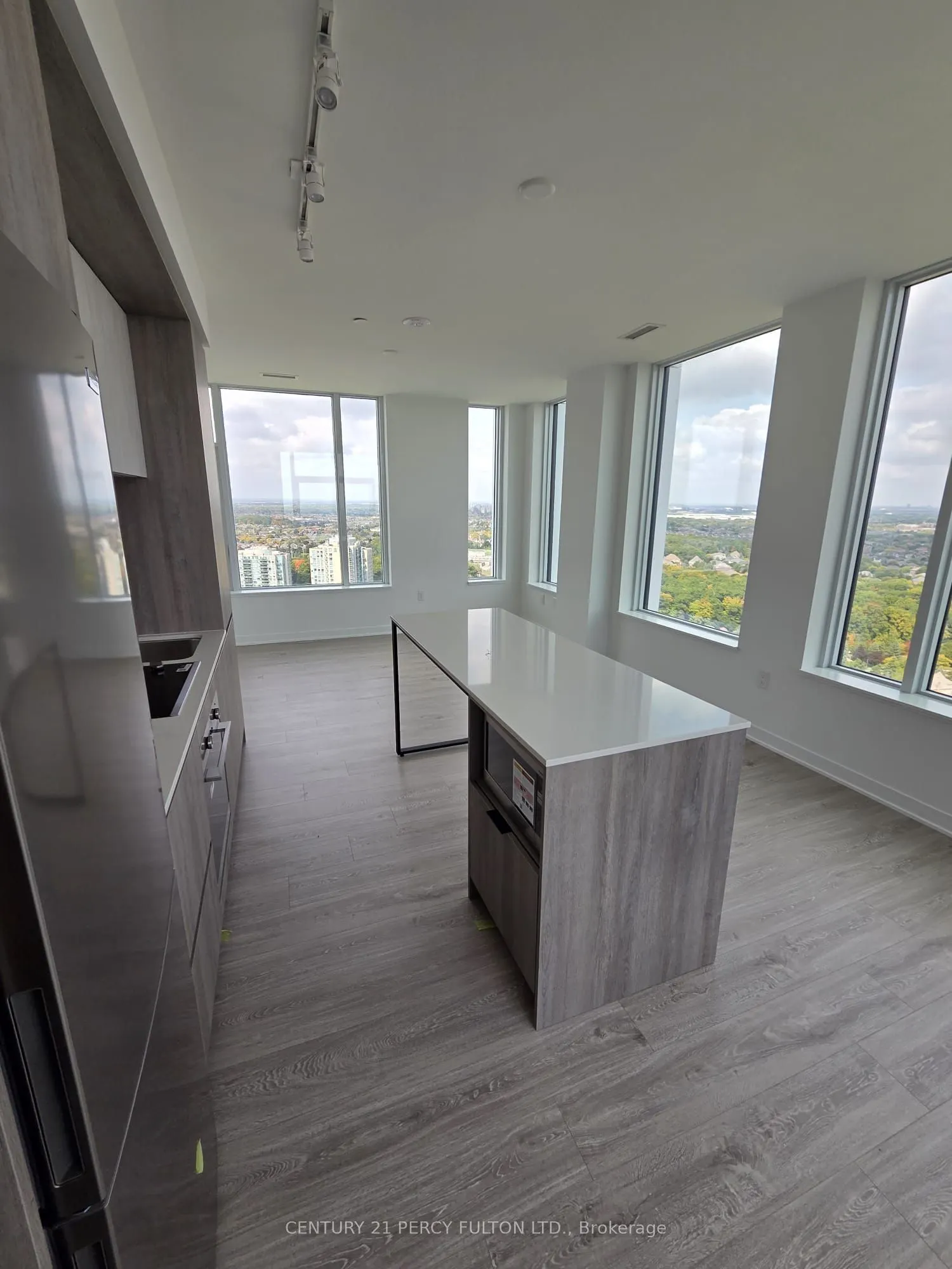 2495 Eglinton Avenue W, #2710