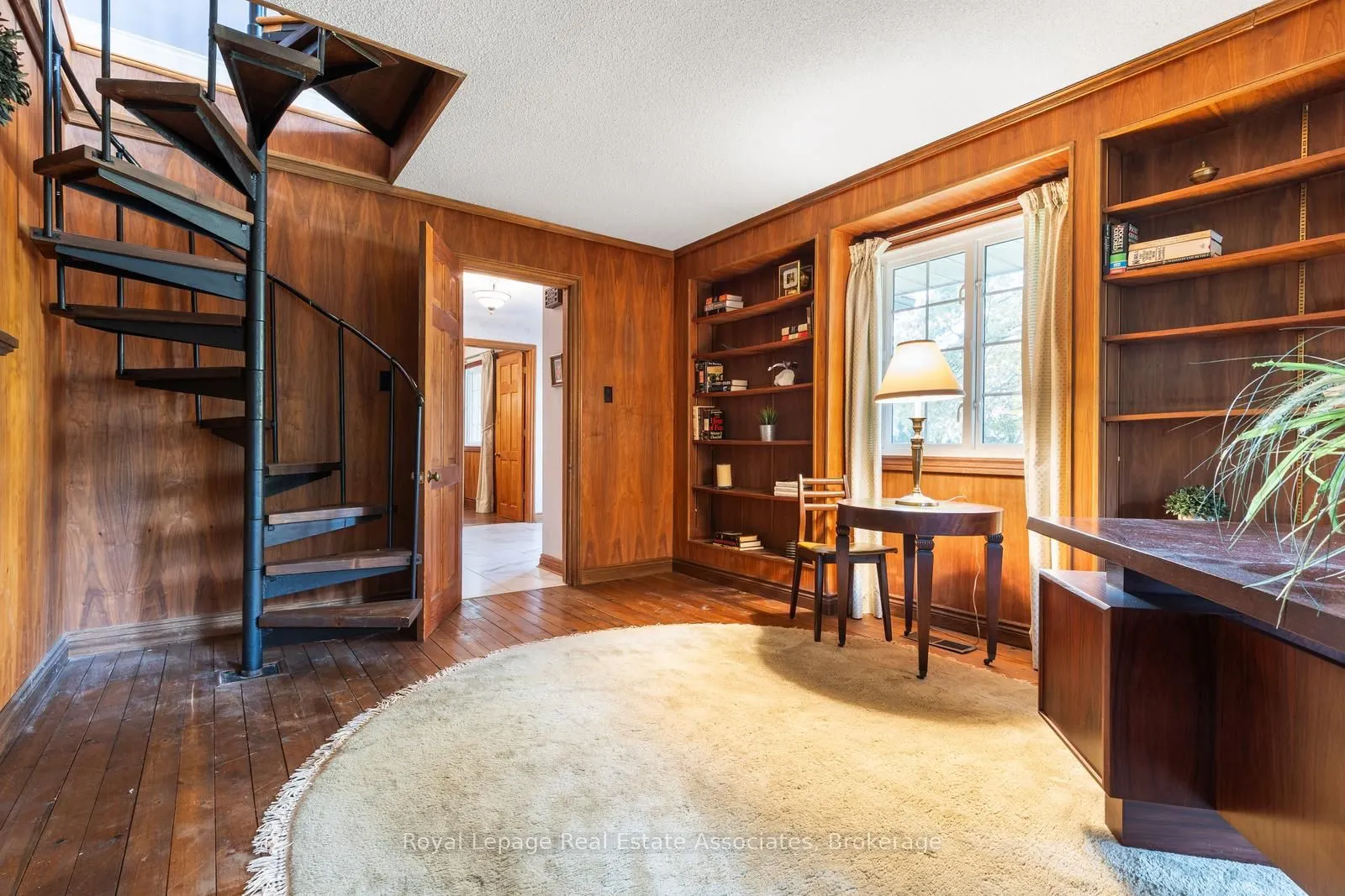 2235 Bennington Gate