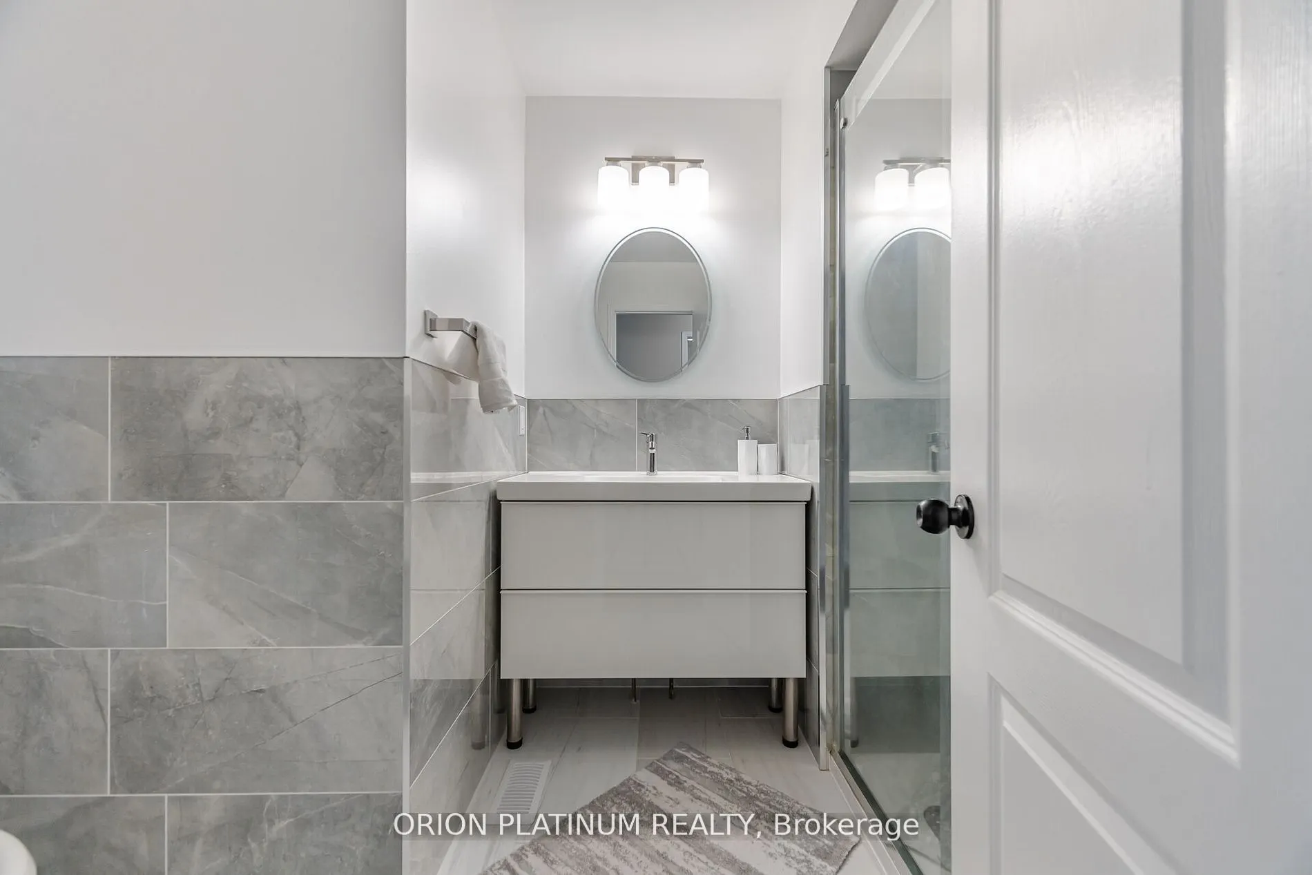 1290 Heritage Way, #27