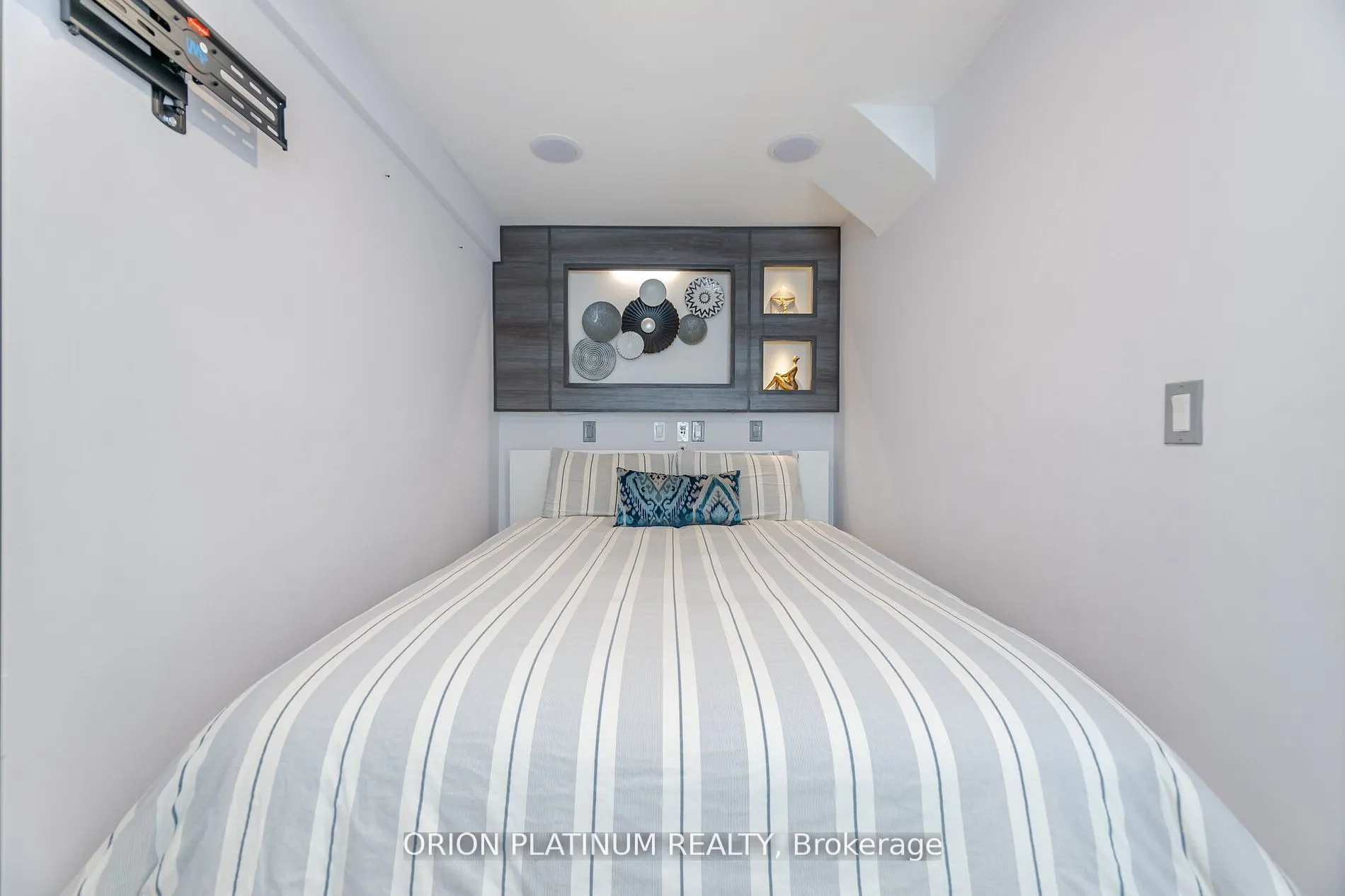 1290 Heritage Way, #27