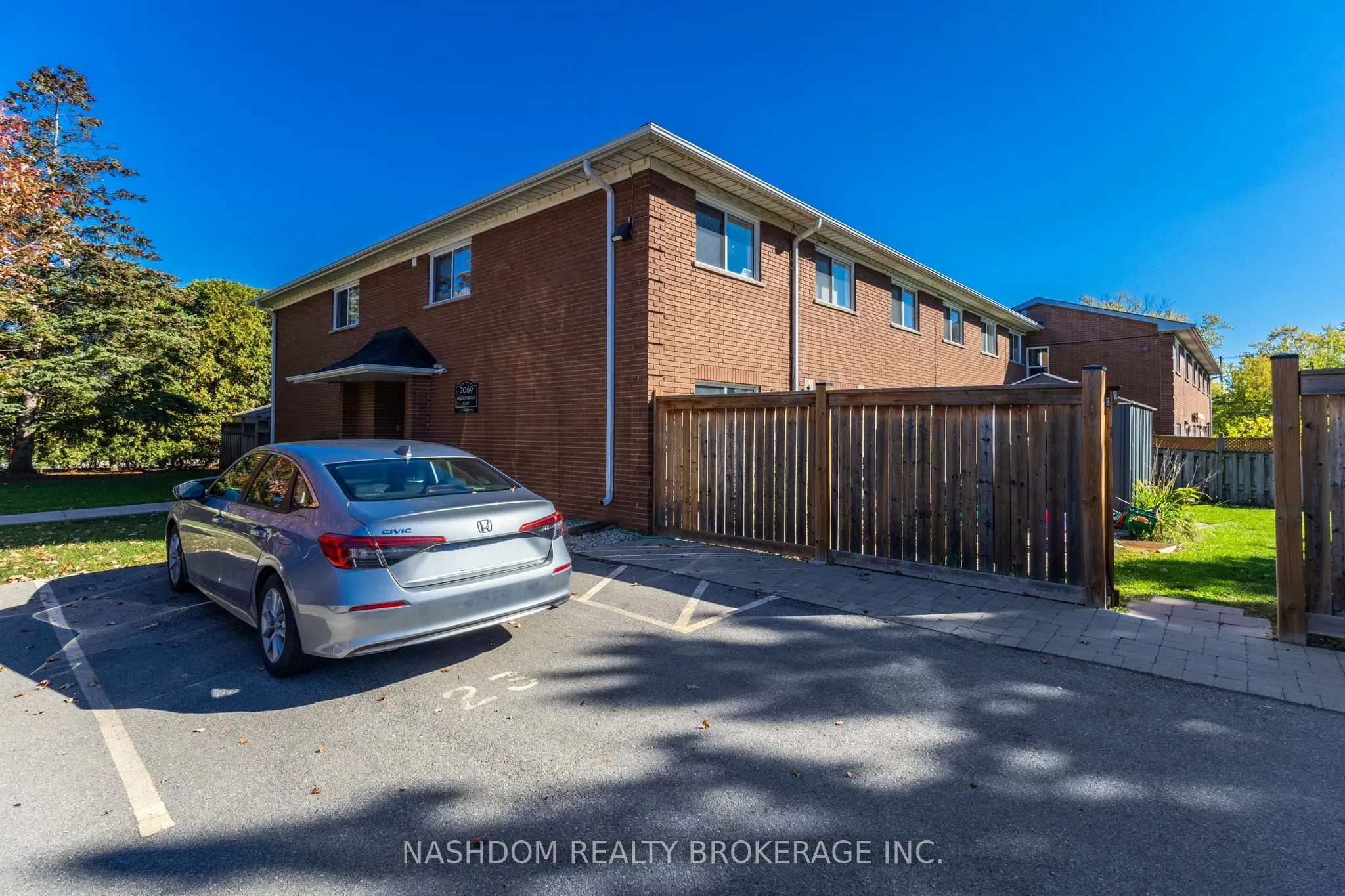 2069 Meadowbrook Road, #10