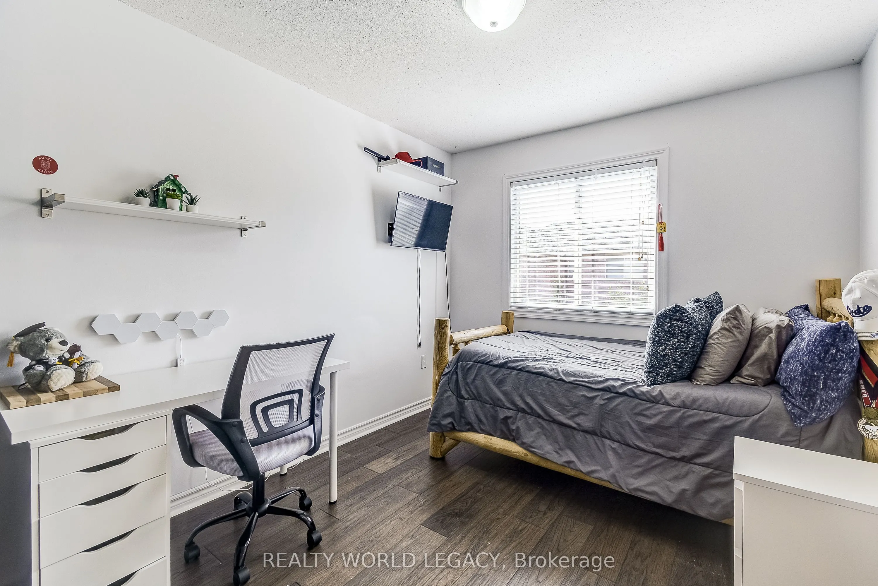 2511 Boros Road, #11