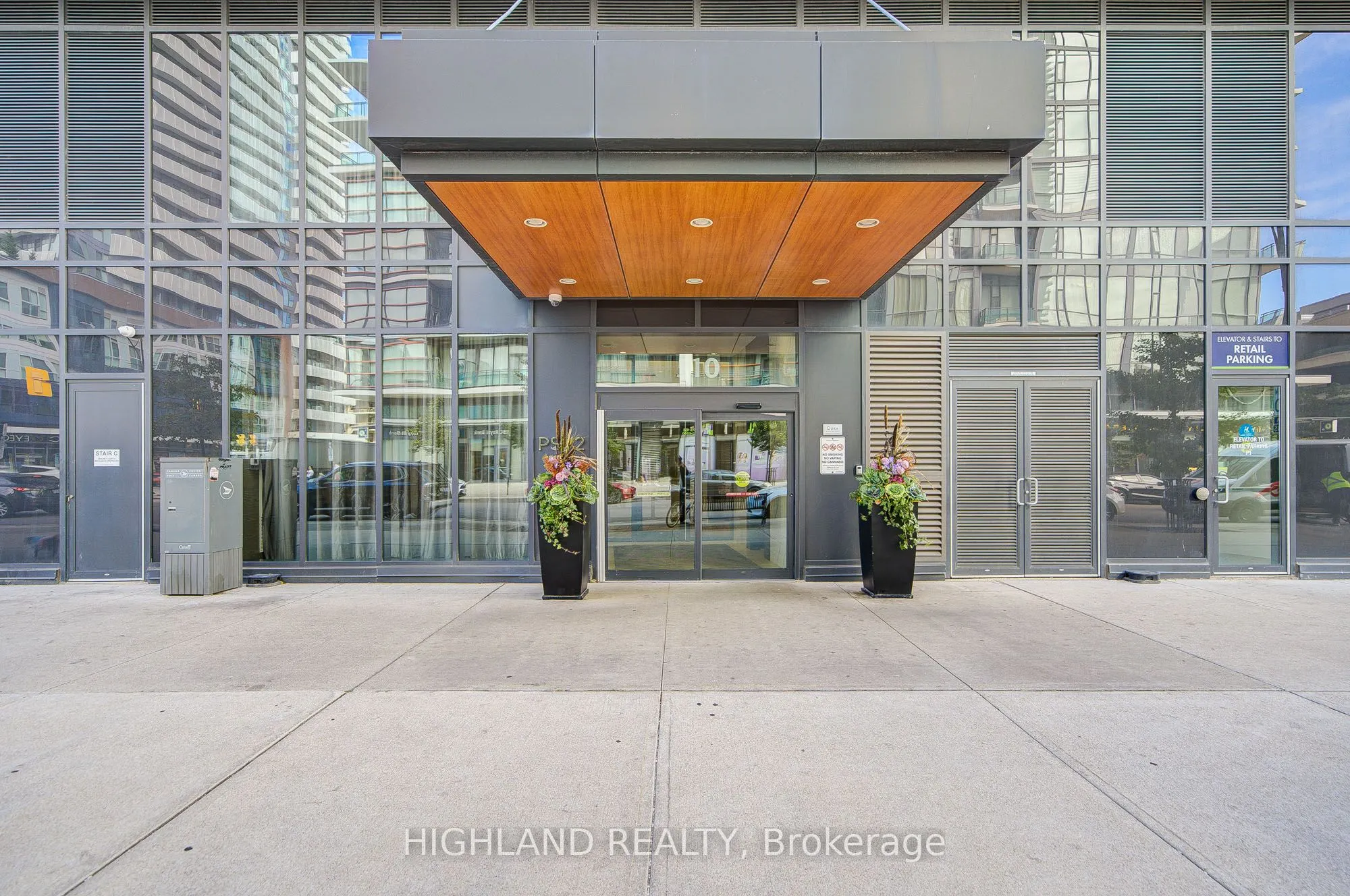 510 Curran Place, #2410