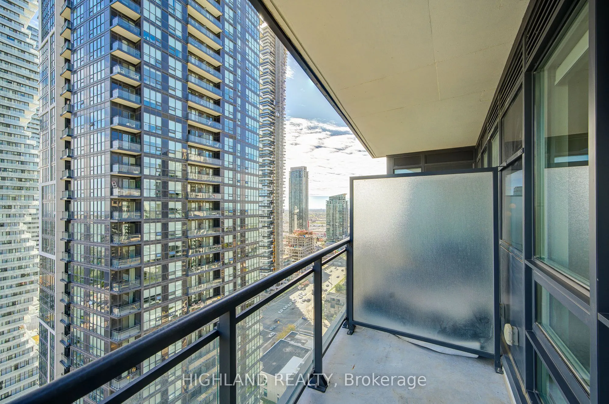 510 Curran Place, #2410