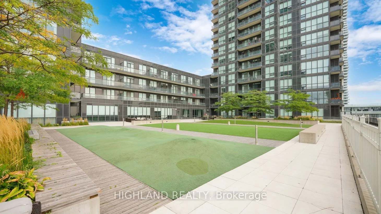 510 Curran Place, #2410