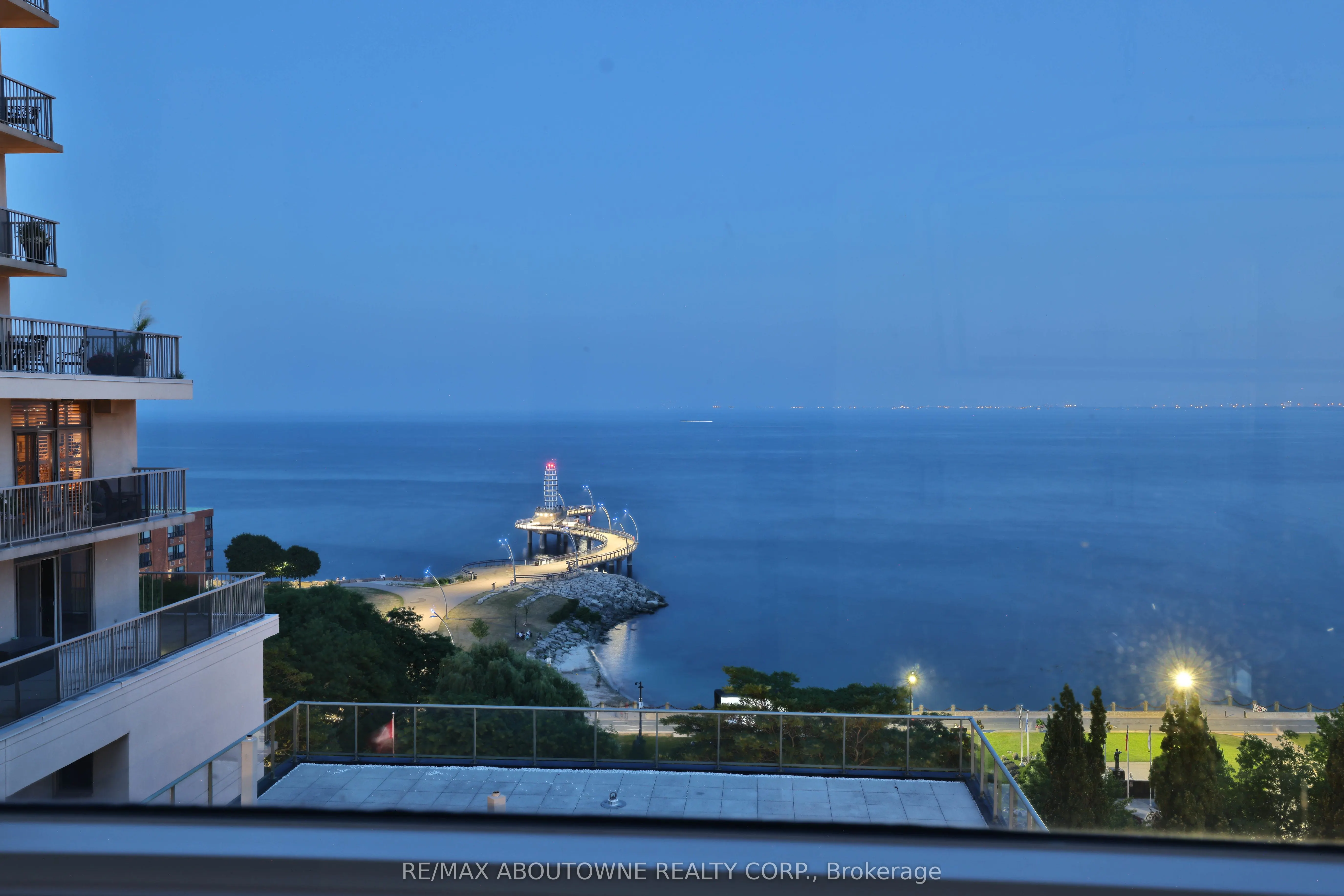 415 Locust Street, #1103