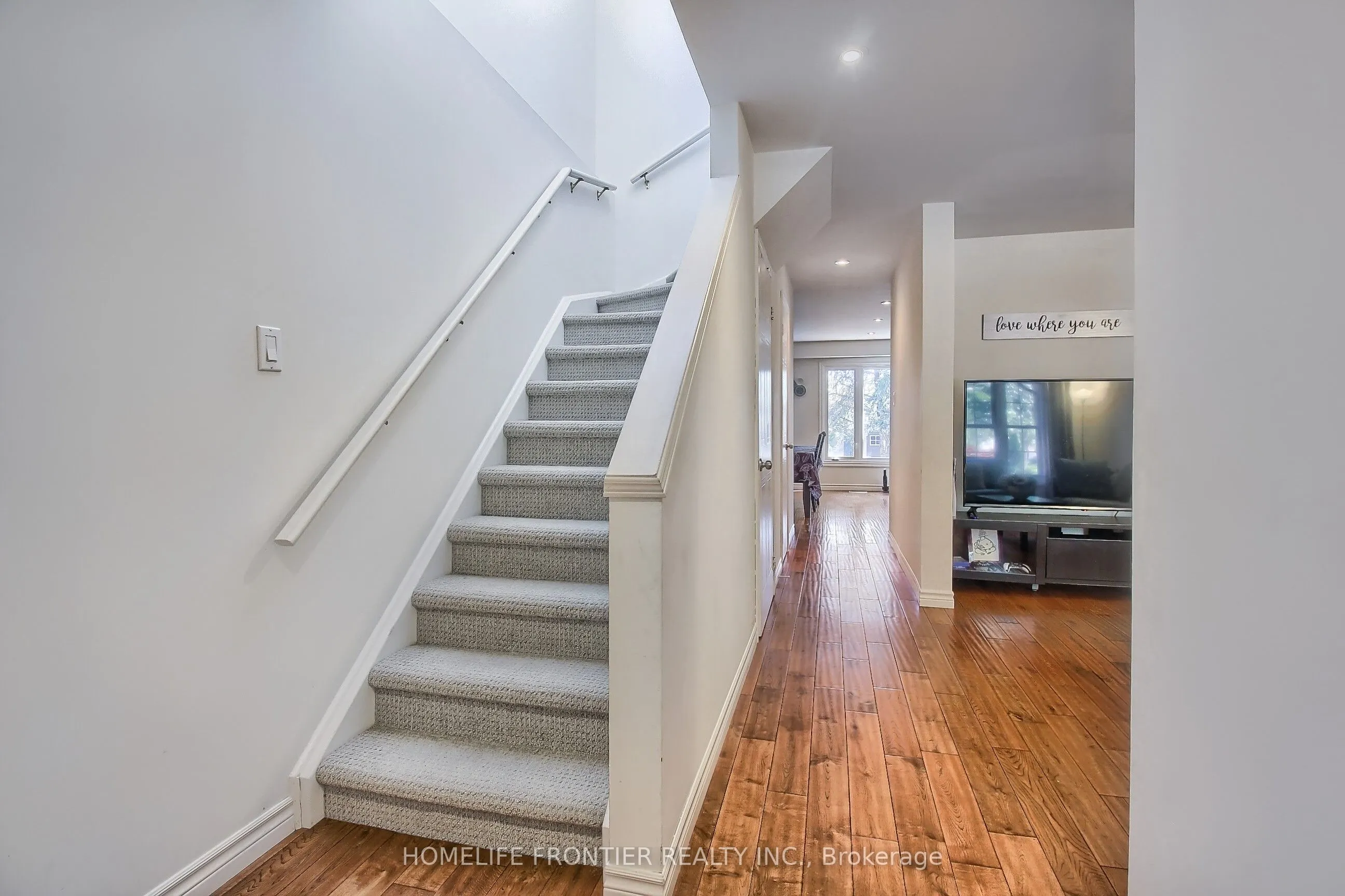 256 Ross Lane