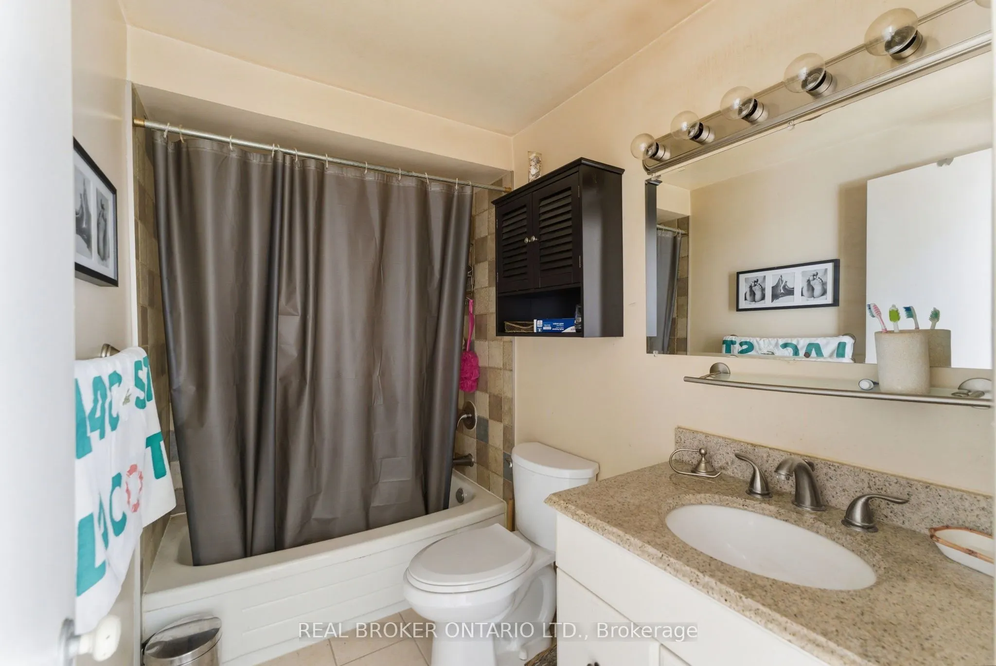 2107 Marine Drive, #21