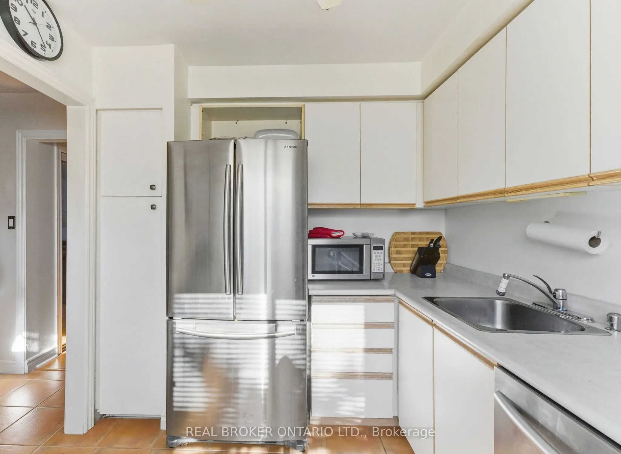 2107 Marine Drive, #21