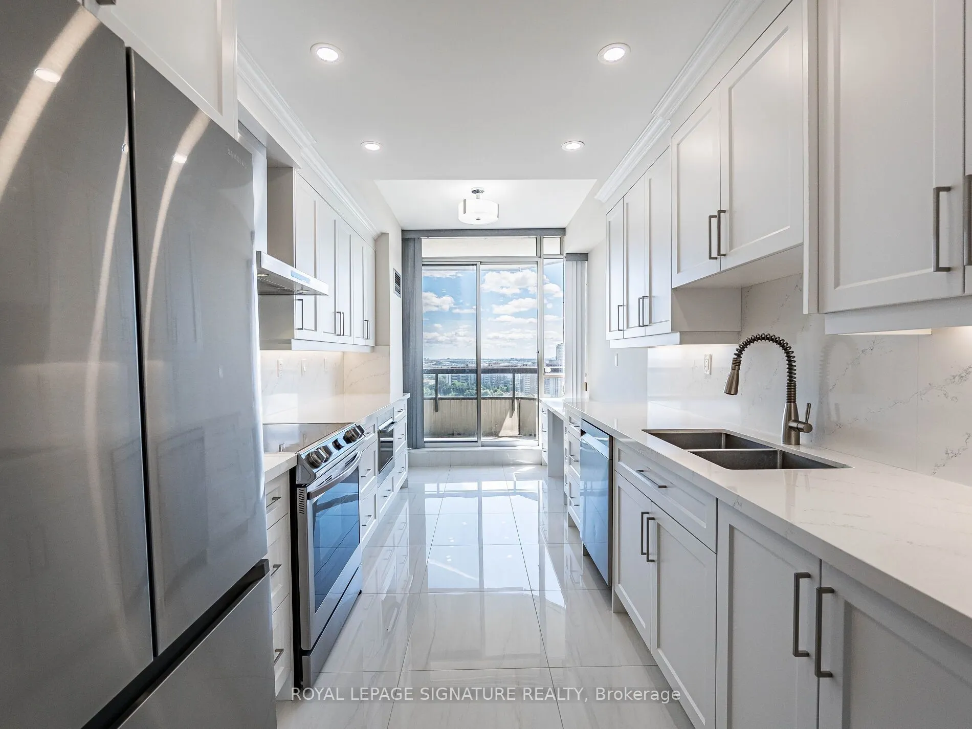 24 Hanover Road, #2204