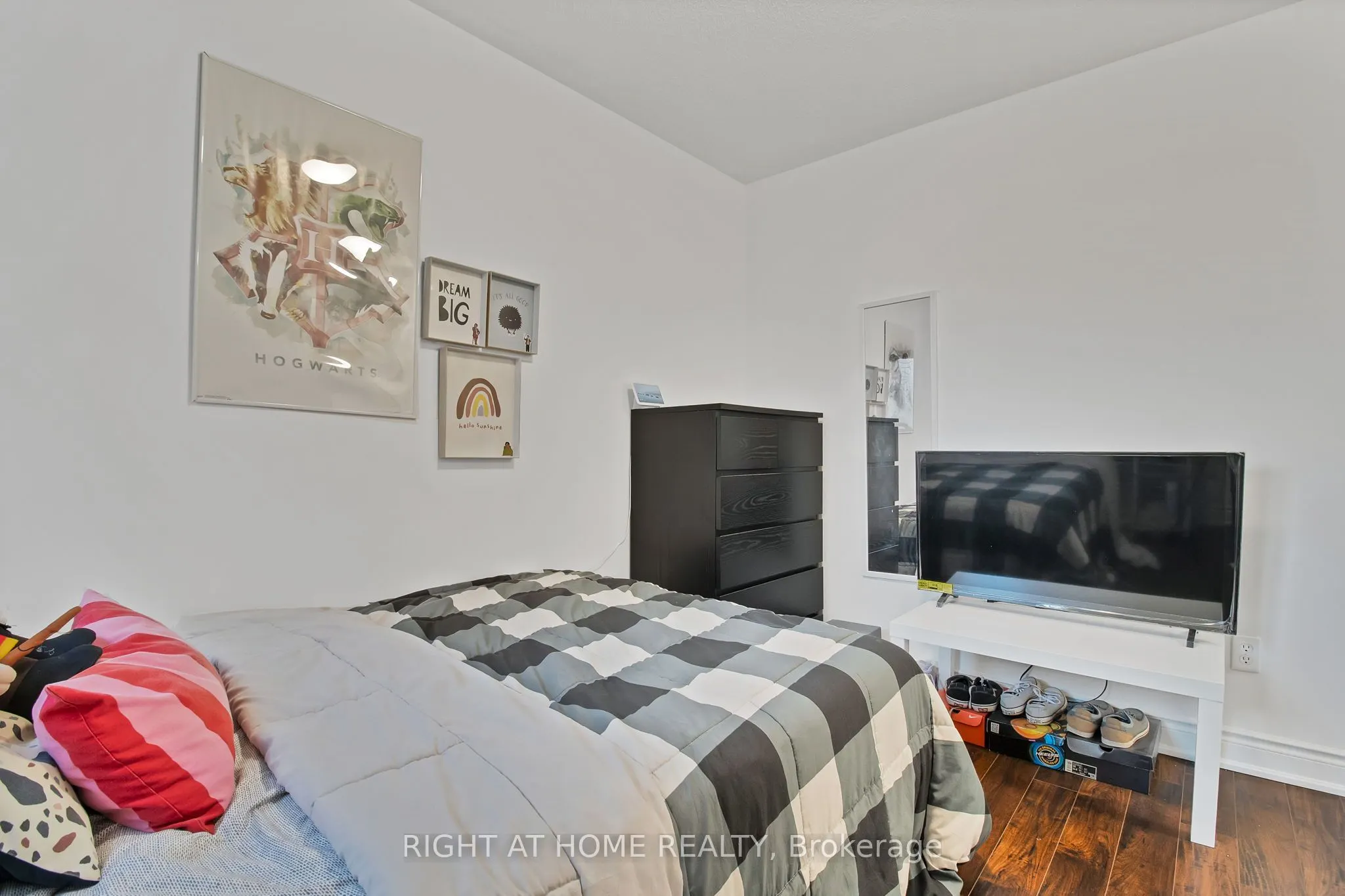 31 Judy Sgro Avenue