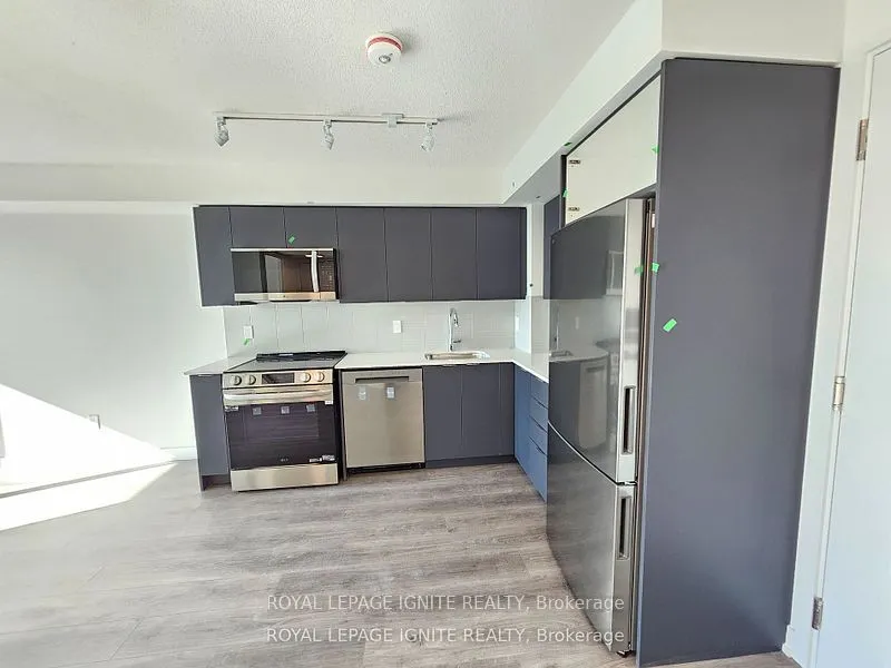 225 Malta Avenue, #807