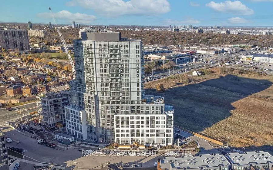 225 Malta Avenue, #807
