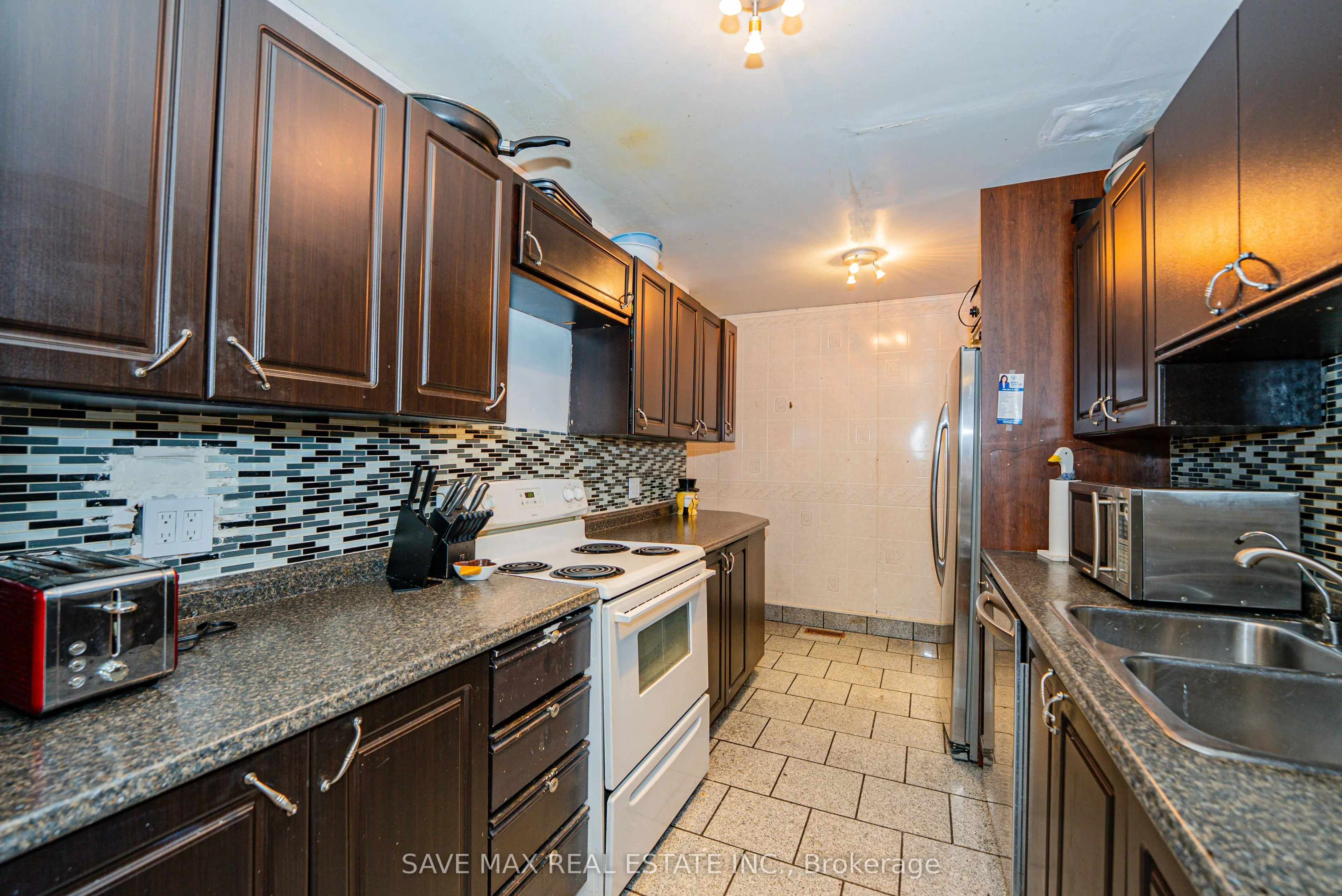 2301 Derry Road W, #20