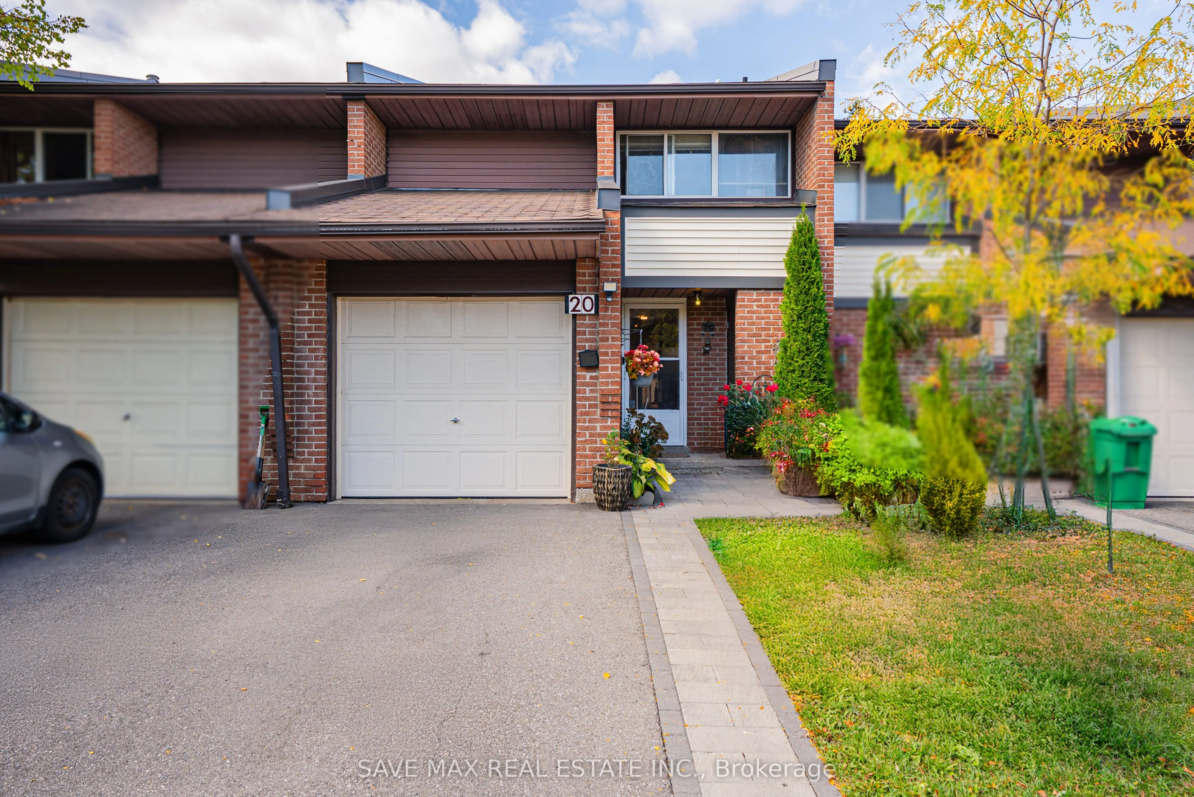 2301 Derry Road W, #20