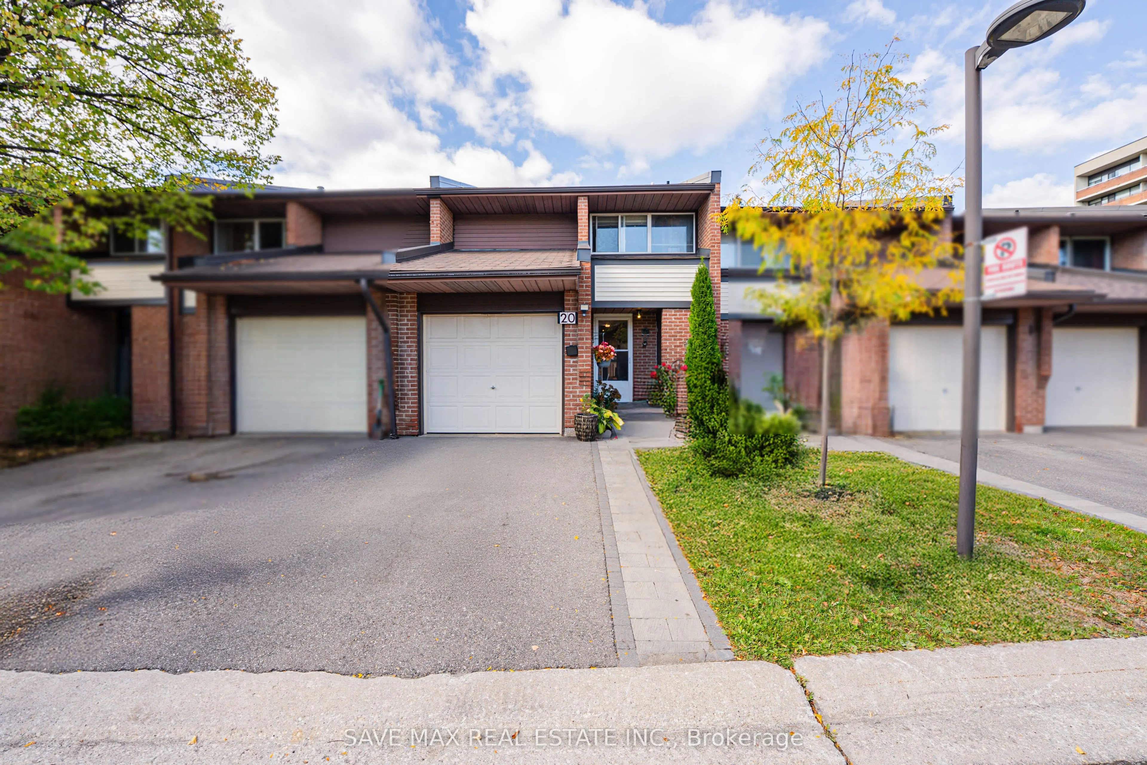 2301 Derry Road W, #20