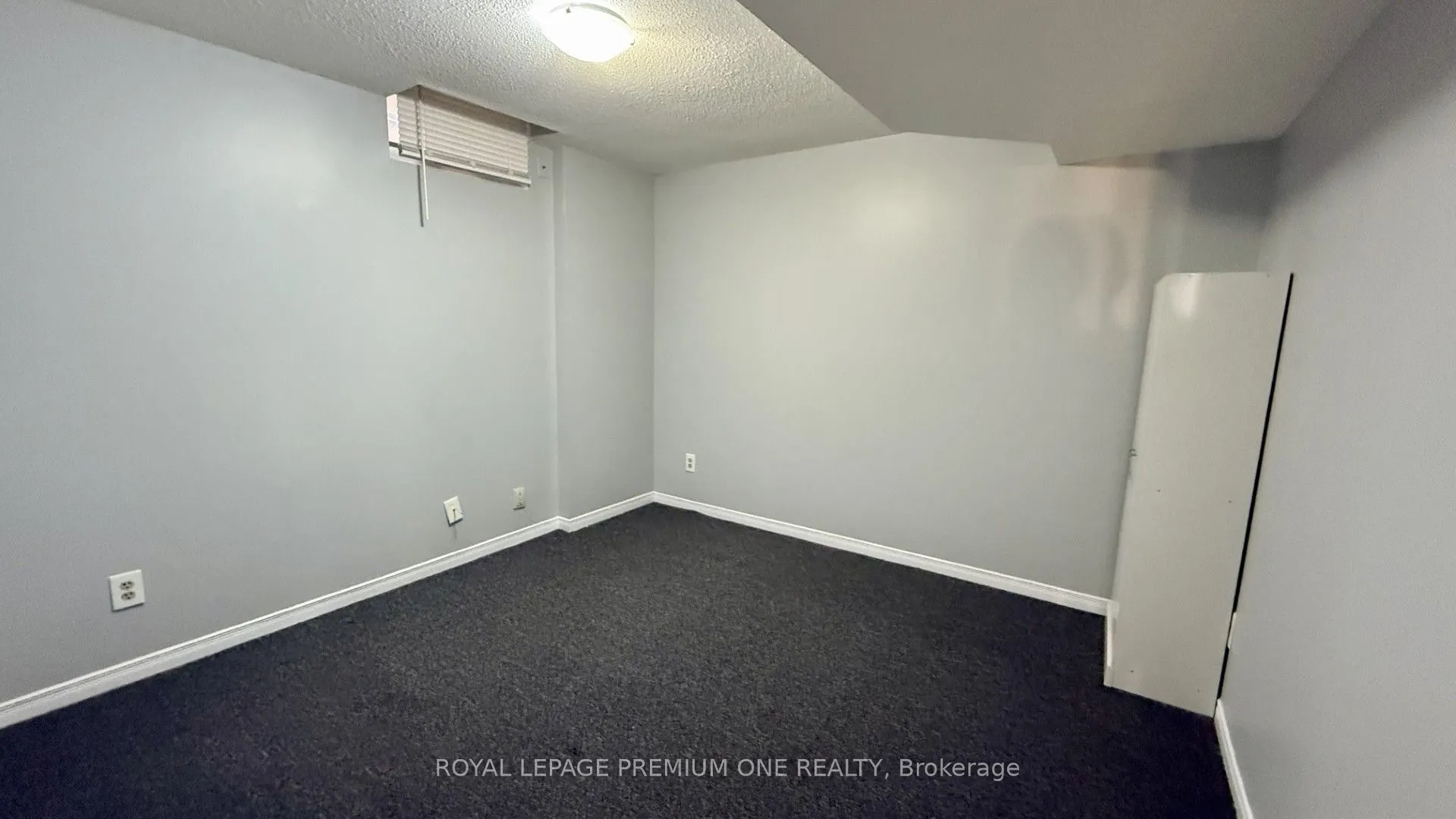 4436 Grassland Crescent, #Lower