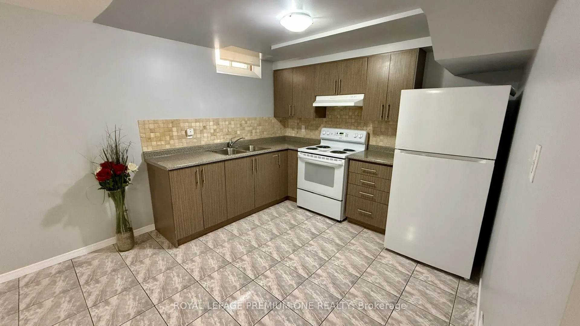 4436 Grassland Crescent, #Lower