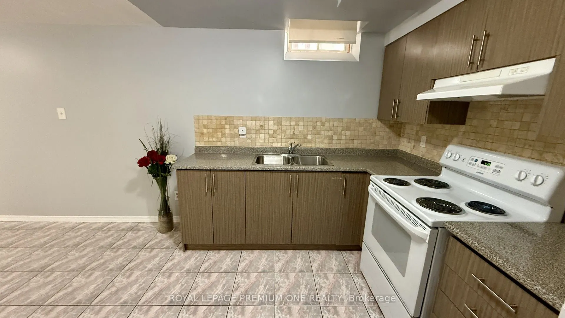 4436 Grassland Crescent, #Lower
