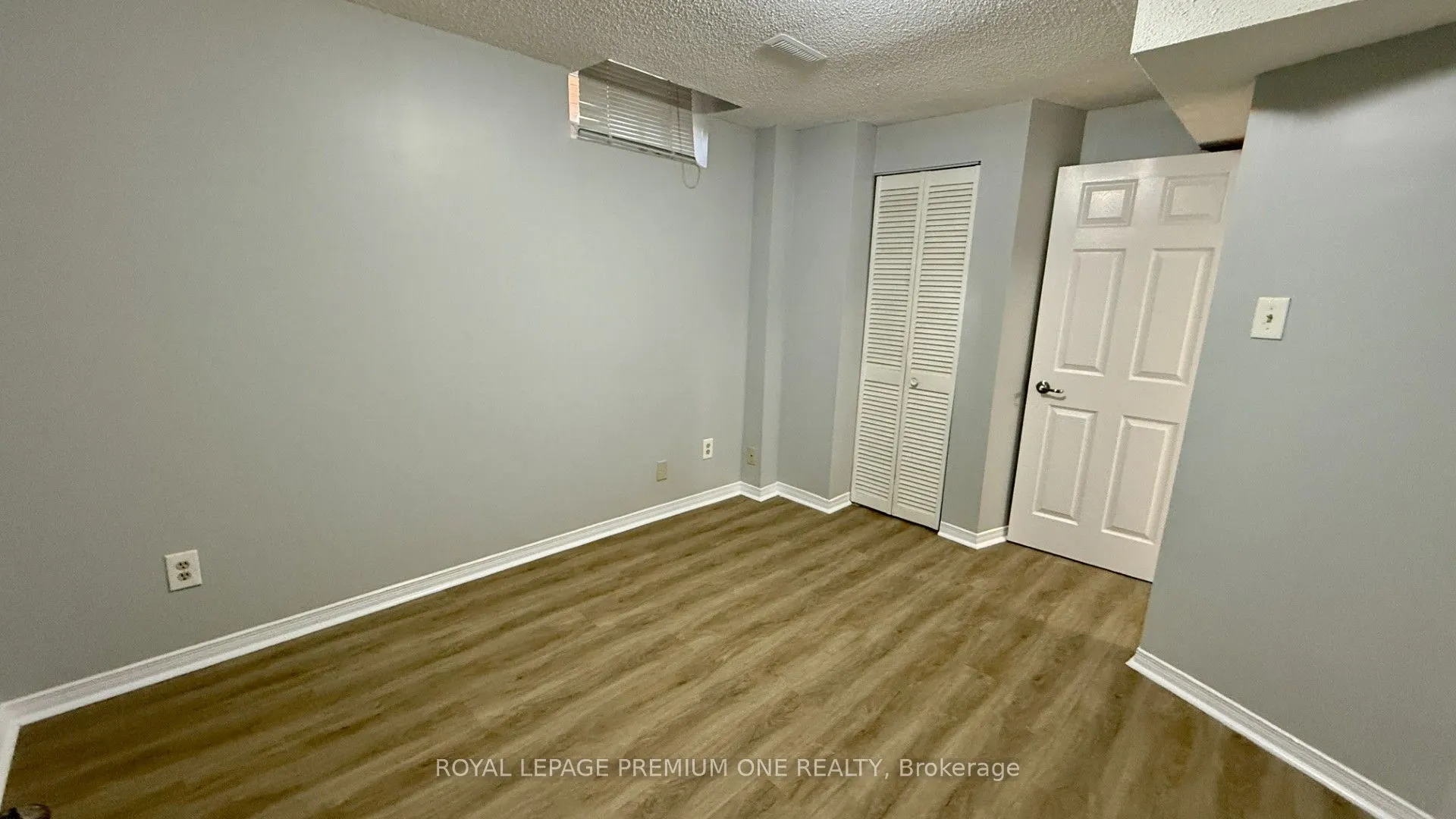 4436 Grassland Crescent, #Lower