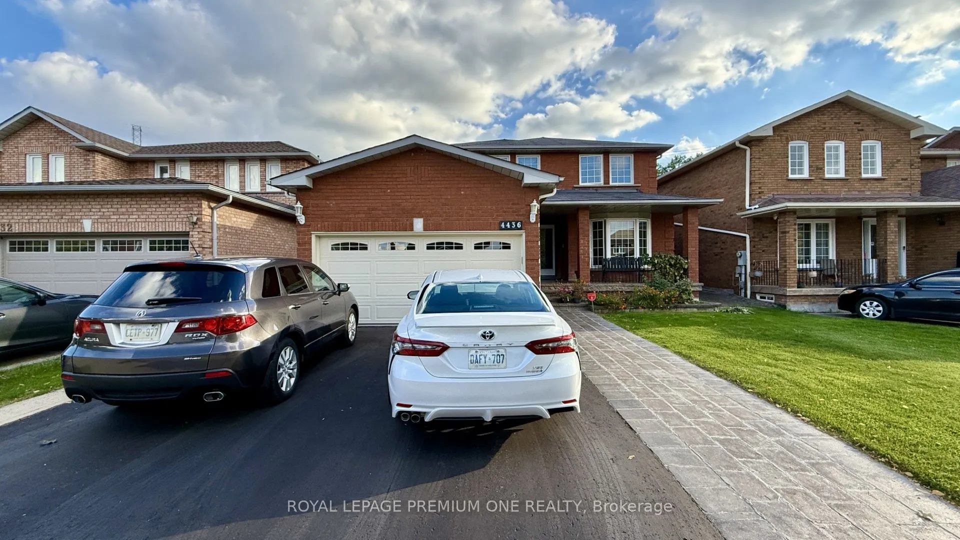 4436 Grassland Crescent, #Lower