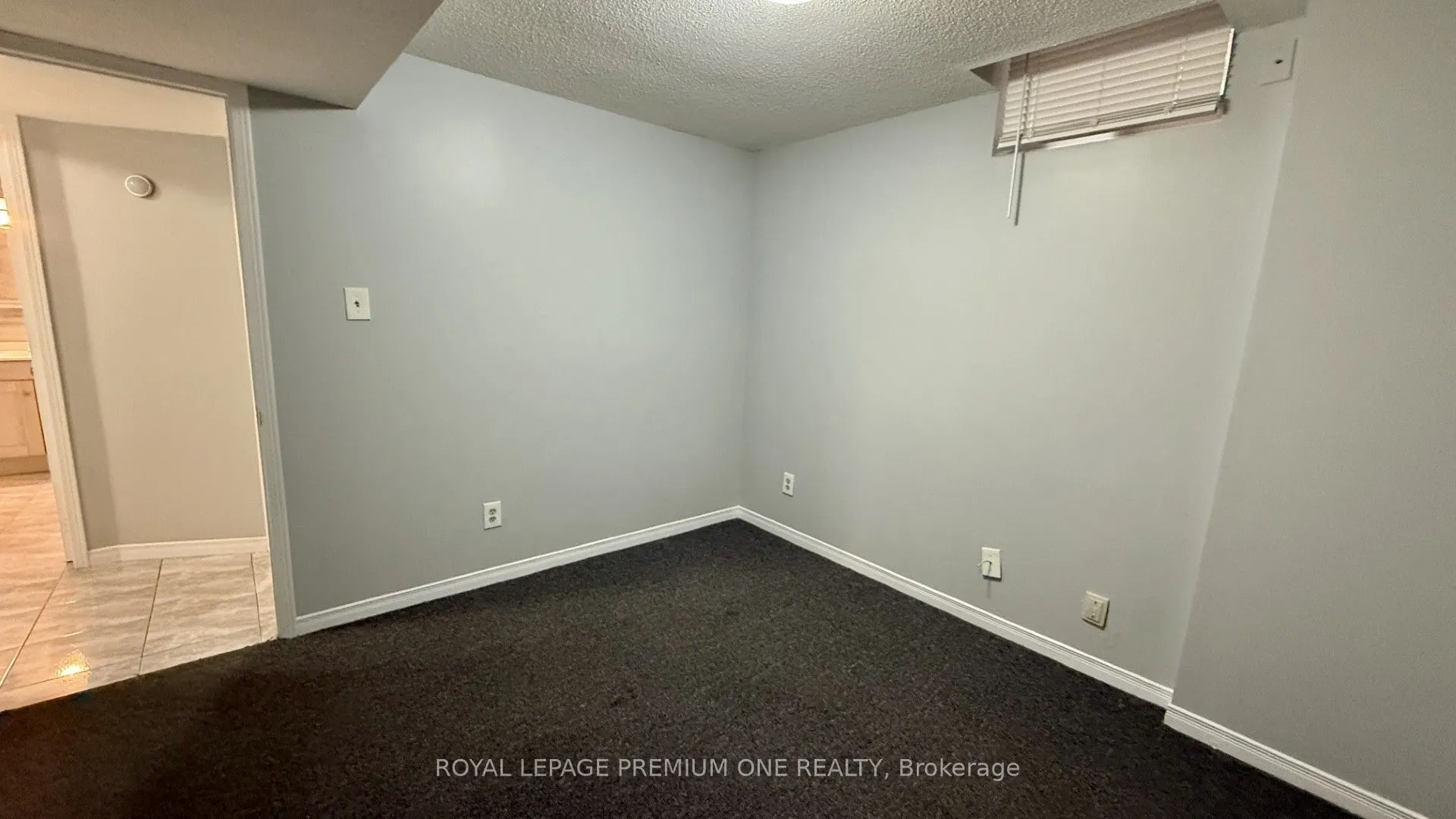 4436 Grassland Crescent, #Lower