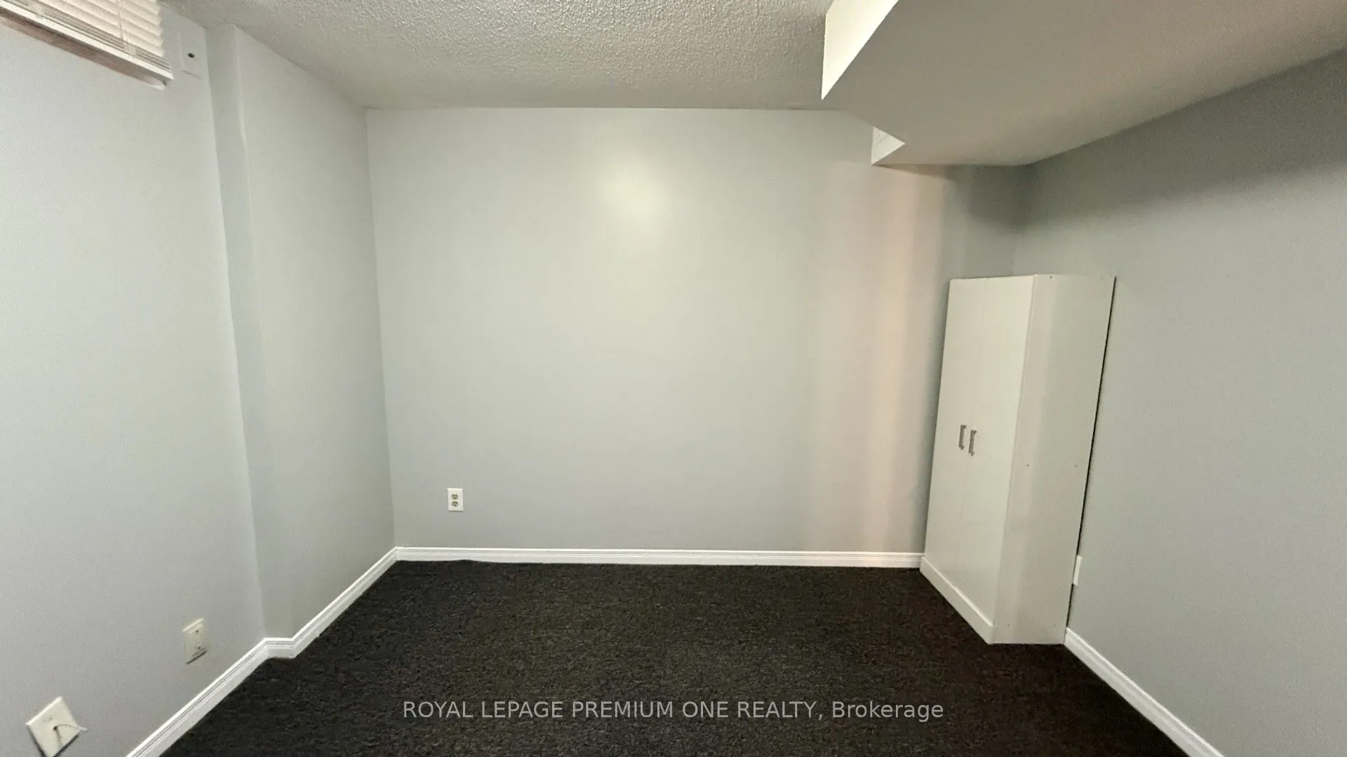 4436 Grassland Crescent, #Lower