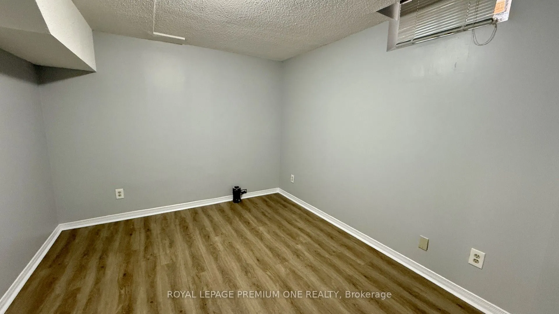 4436 Grassland Crescent, #Lower