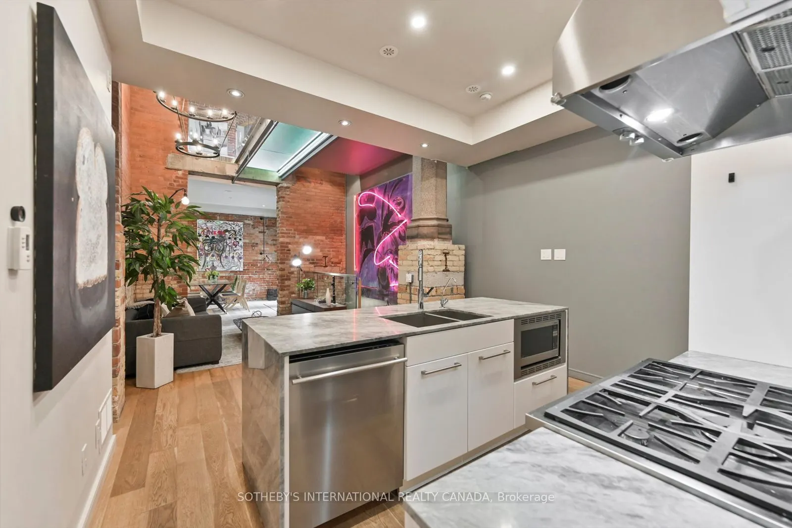 40 Westmoreland Avenue, #TH7