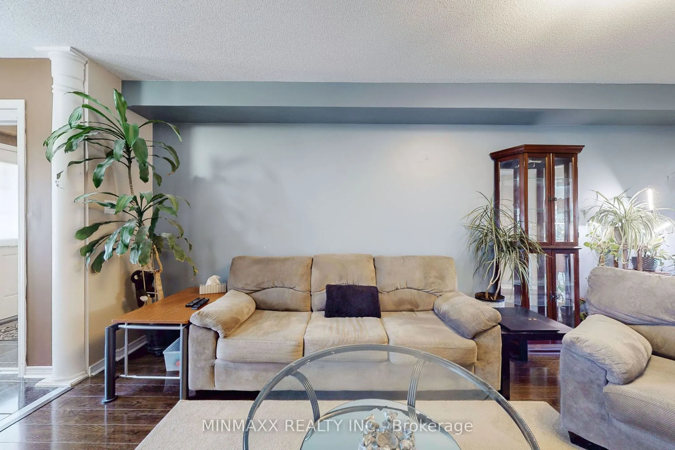 420 Hobbs Crescent