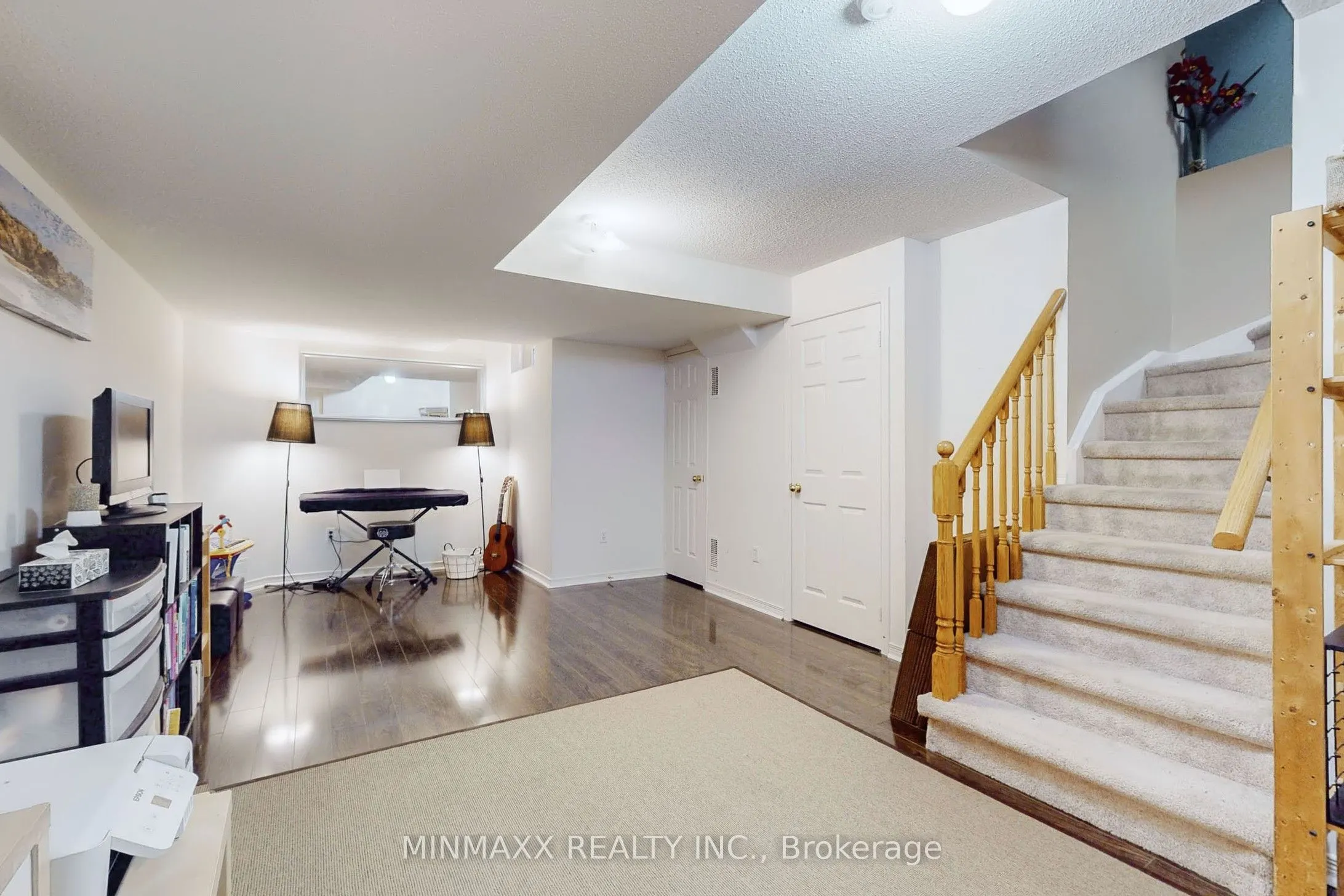 420 Hobbs Crescent