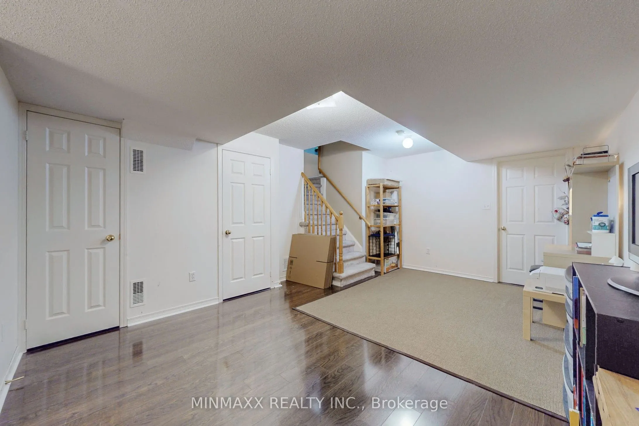 420 Hobbs Crescent