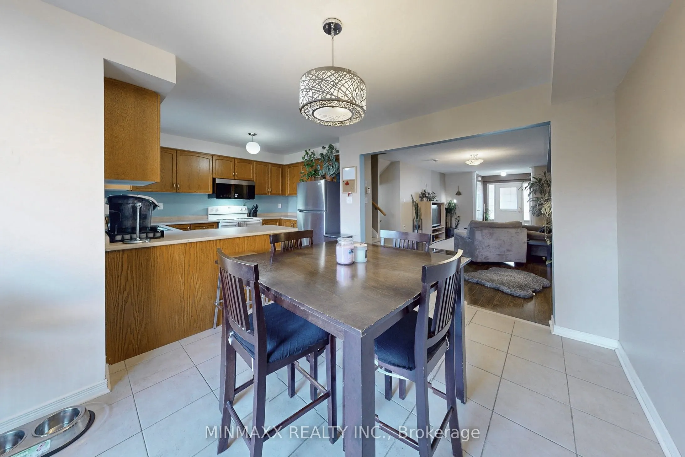 420 Hobbs Crescent