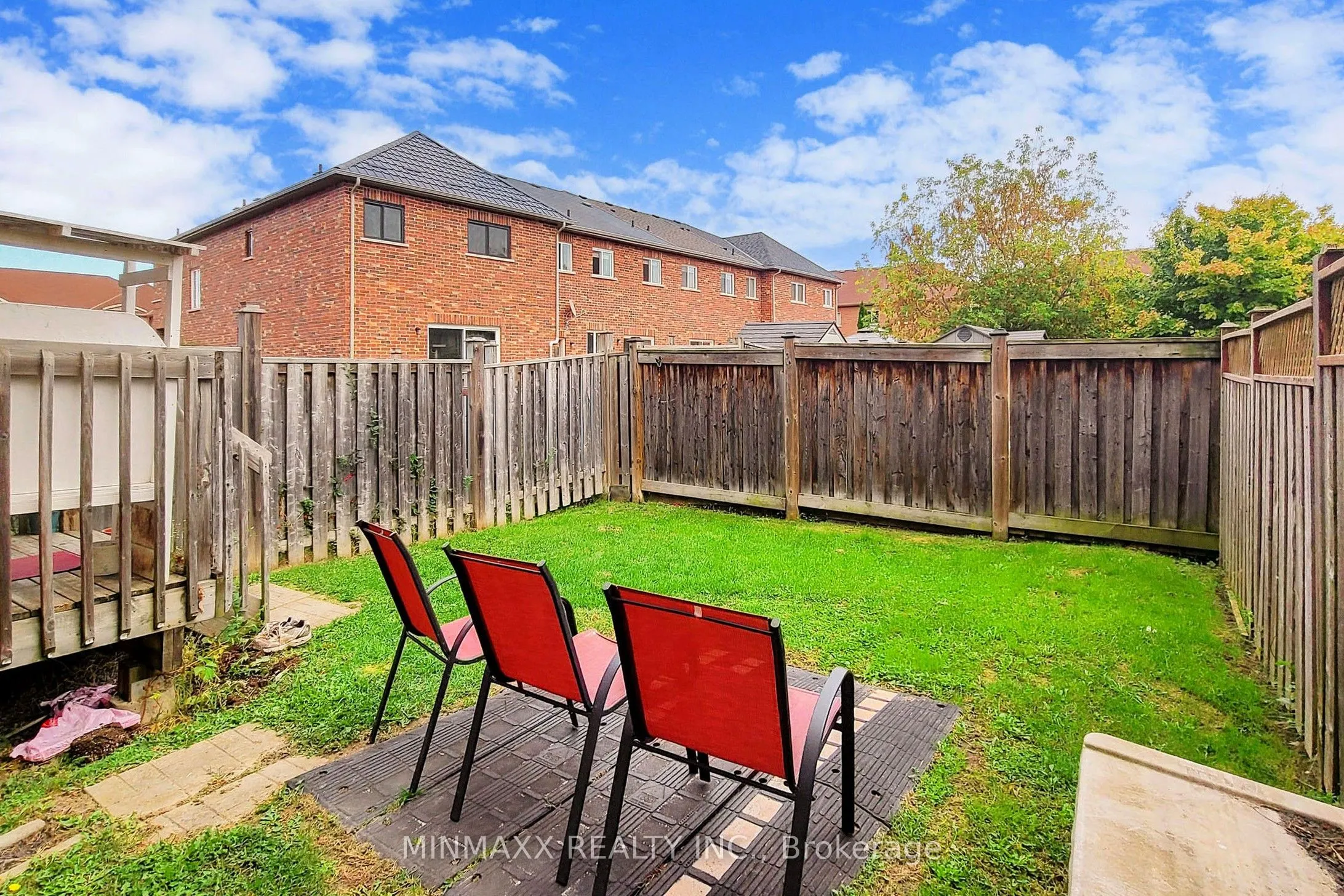 420 Hobbs Crescent