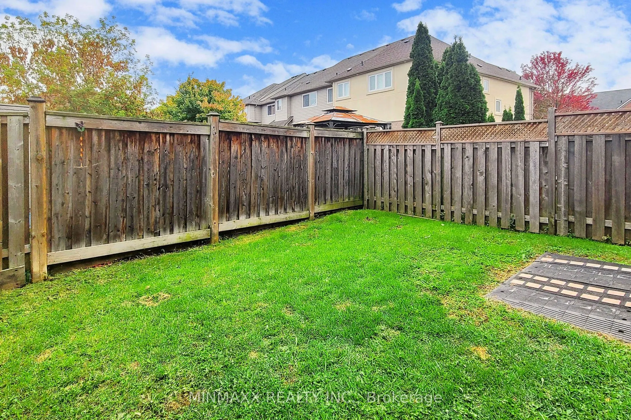 420 Hobbs Crescent