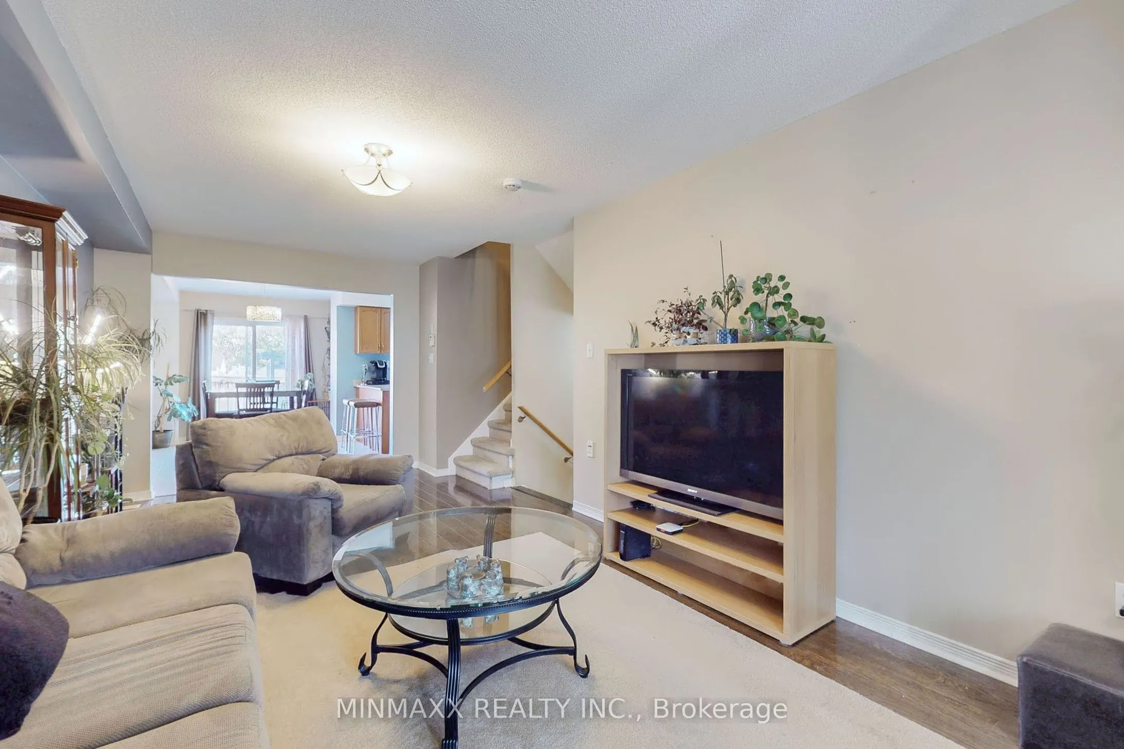 420 Hobbs Crescent