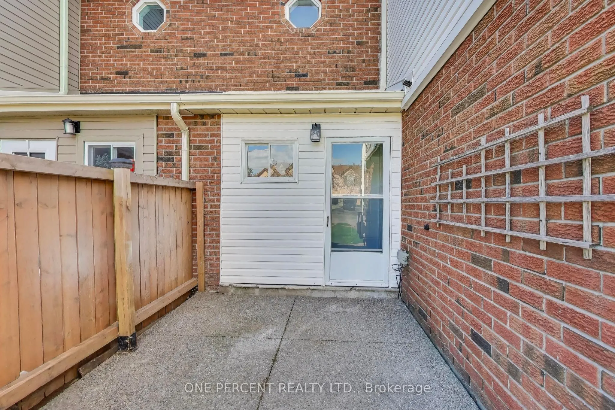 2116 Pelee Boulevard