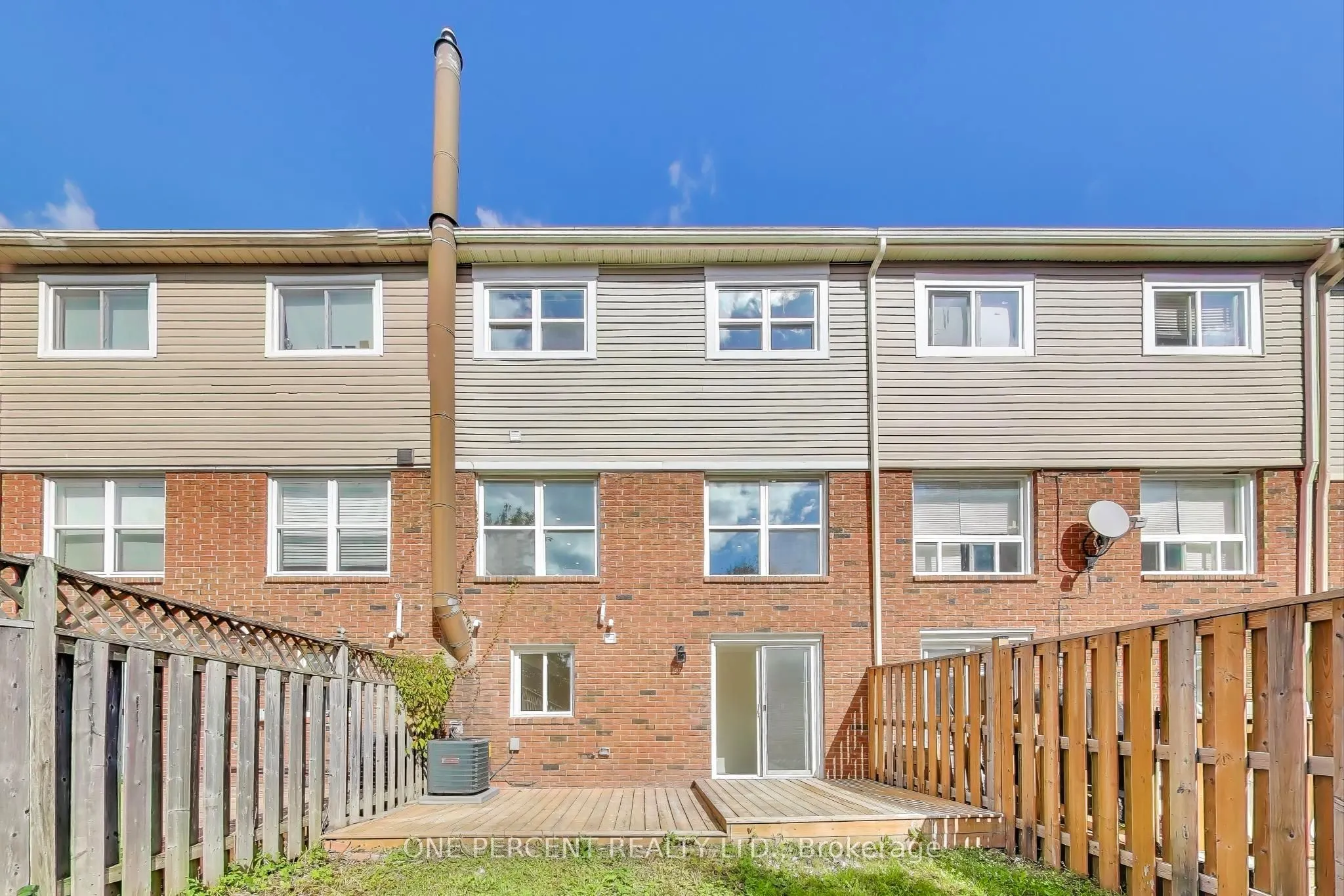 2116 Pelee Boulevard