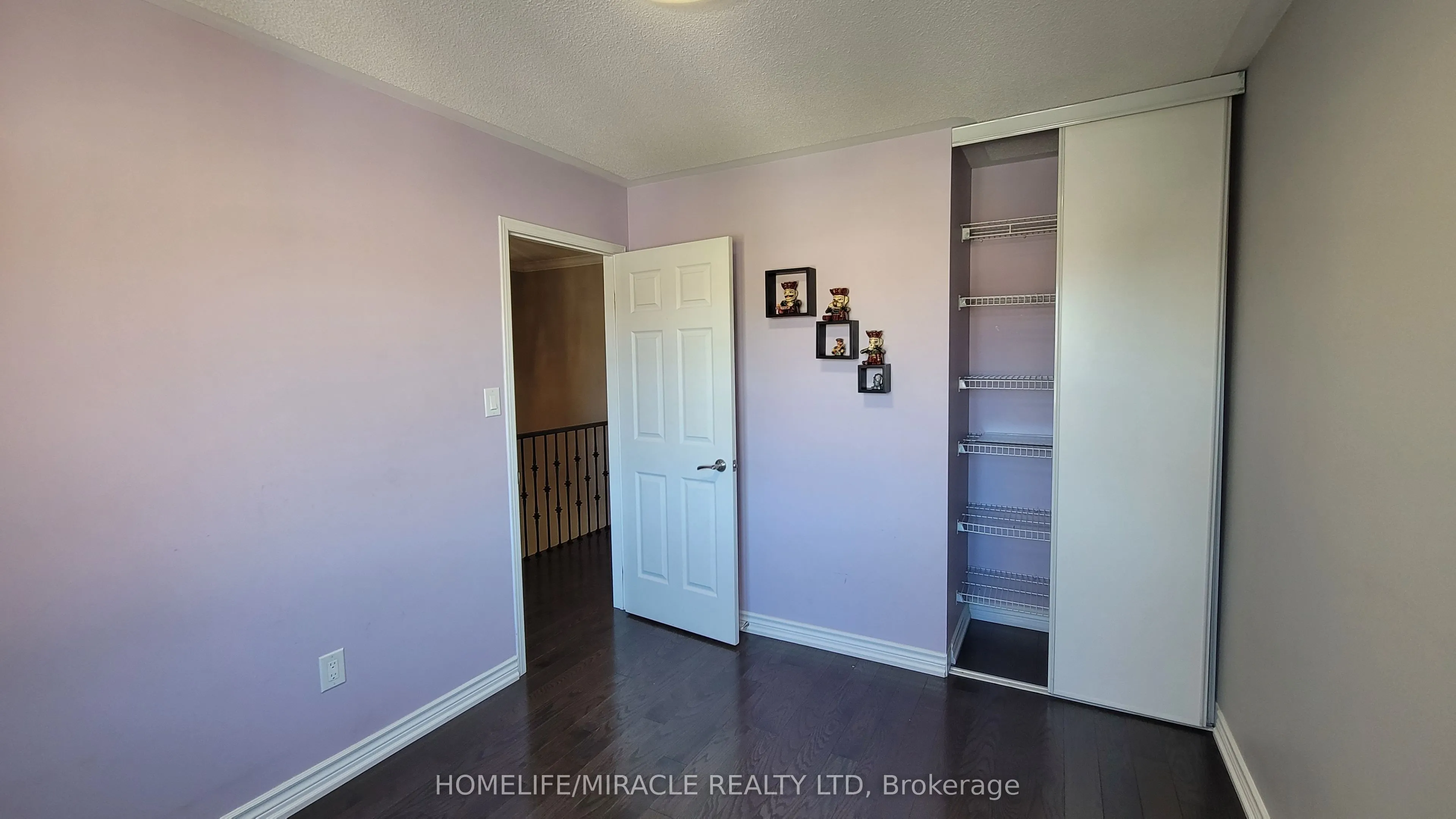 5794 Gant Crescent, #Upper Home
