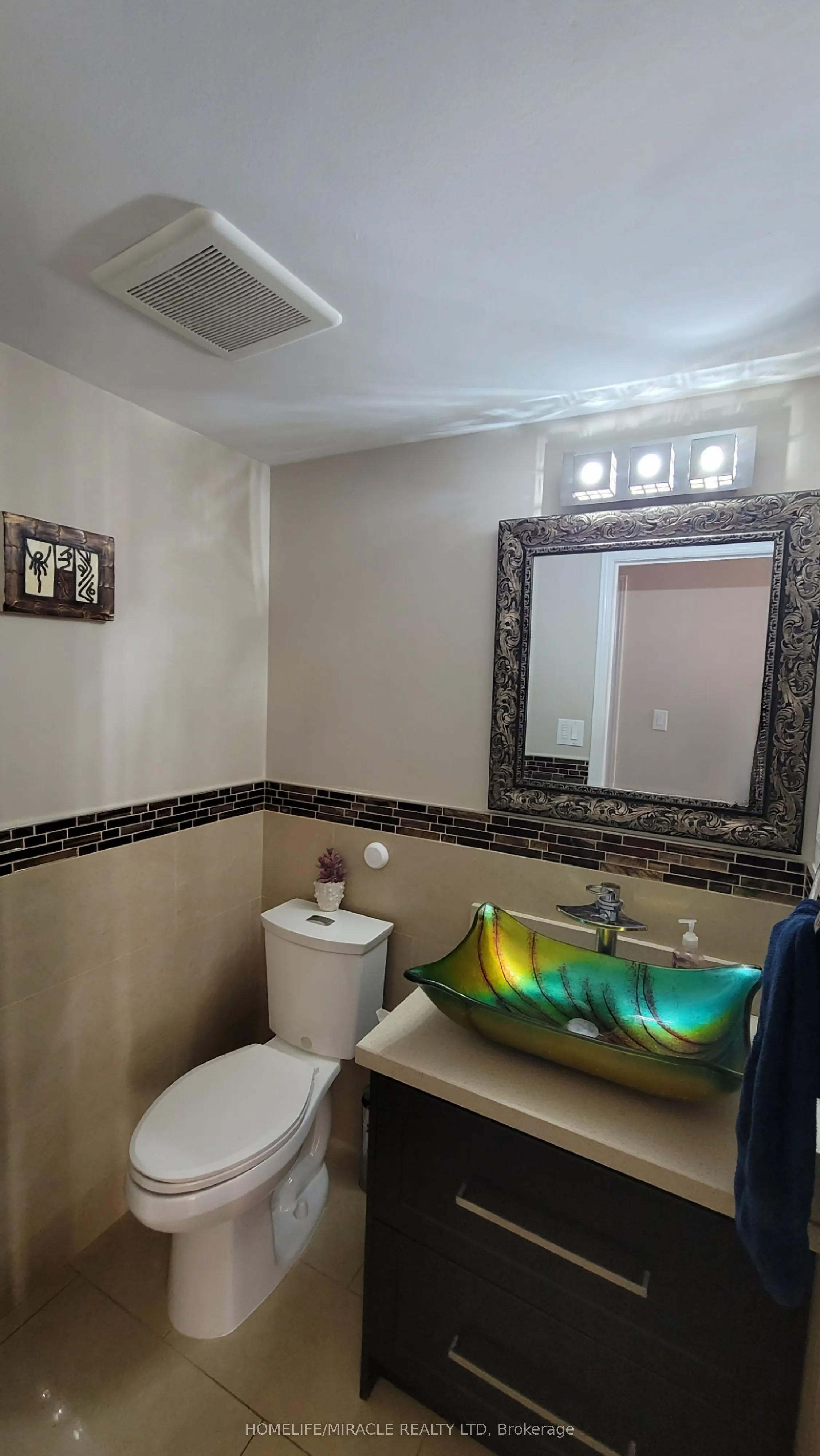 5794 Gant Crescent, #Upper Home