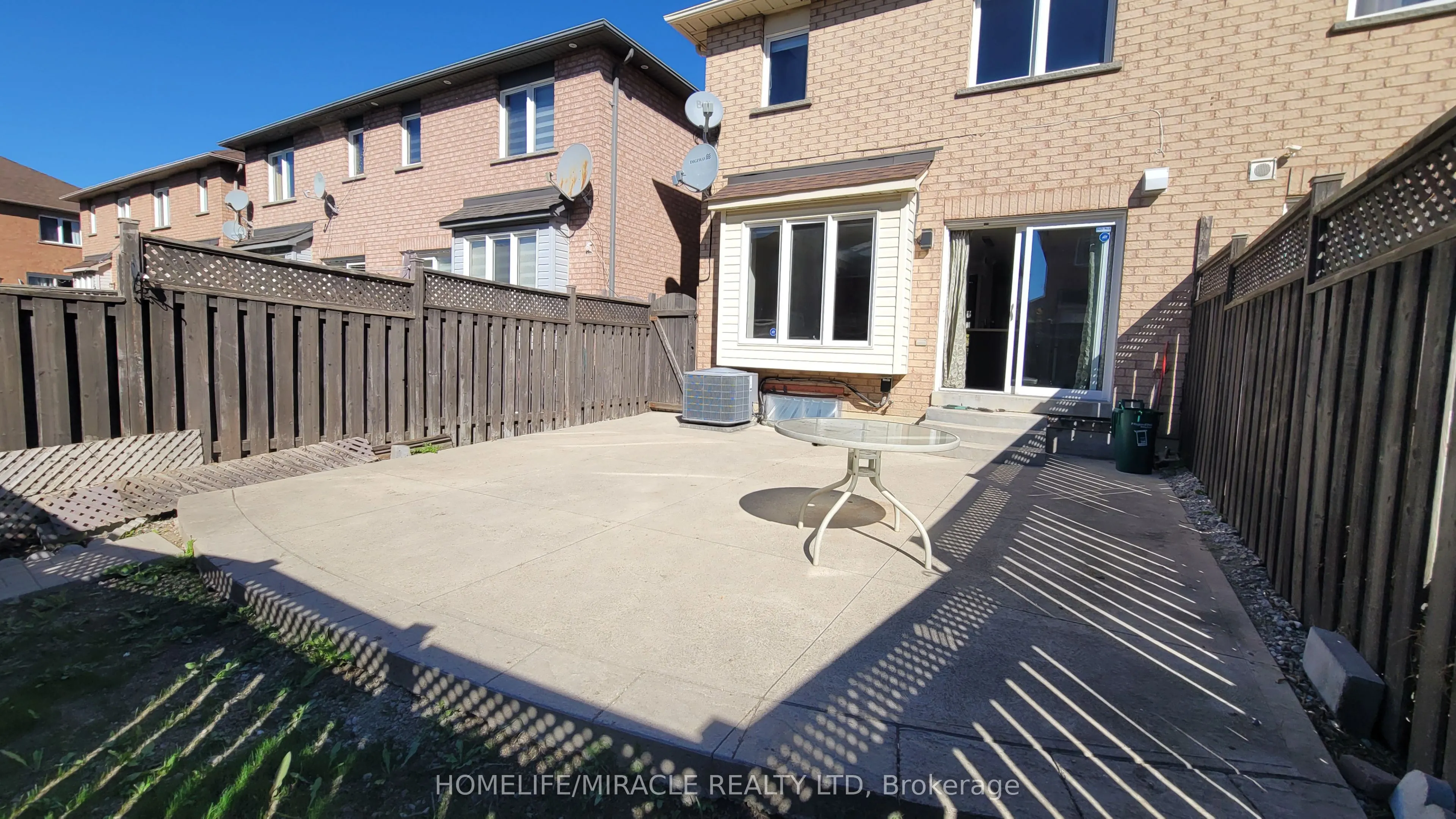 5794 Gant Crescent, #Upper Home