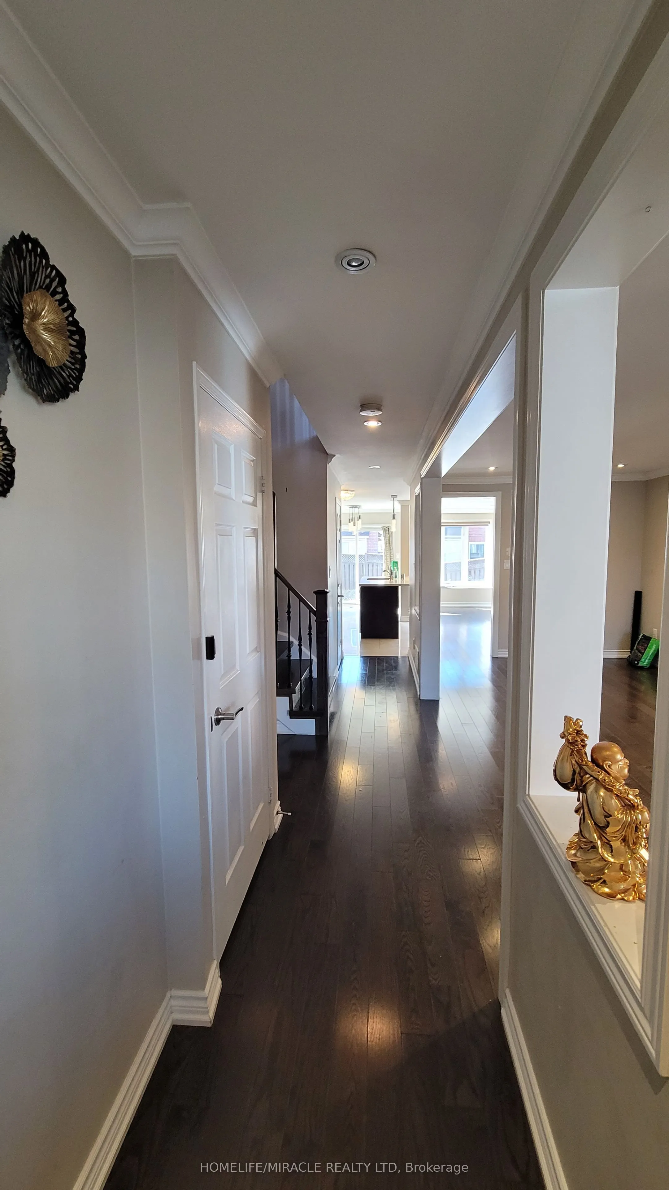 5794 Gant Crescent, #Upper Home