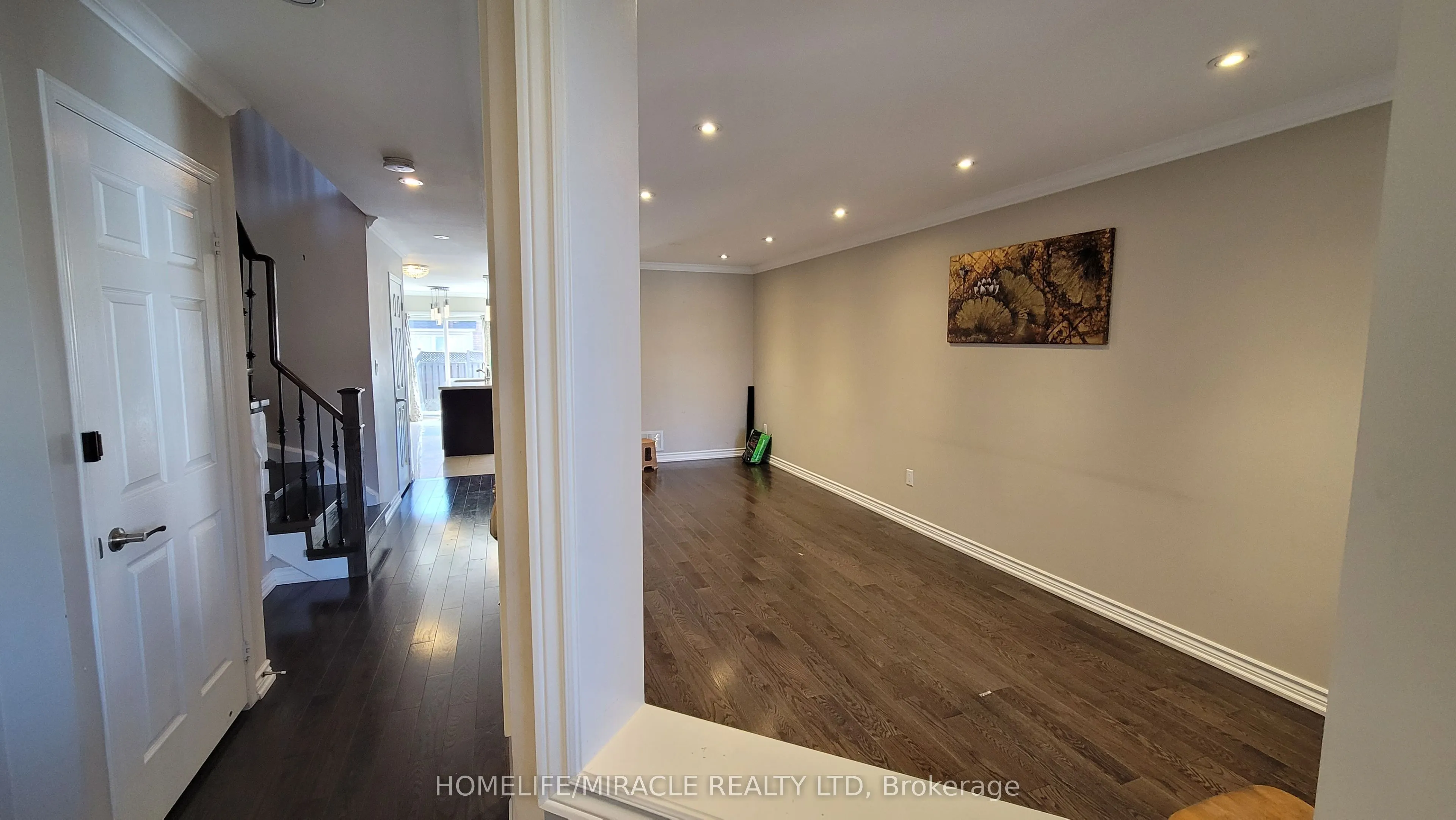 5794 Gant Crescent, #Upper Home