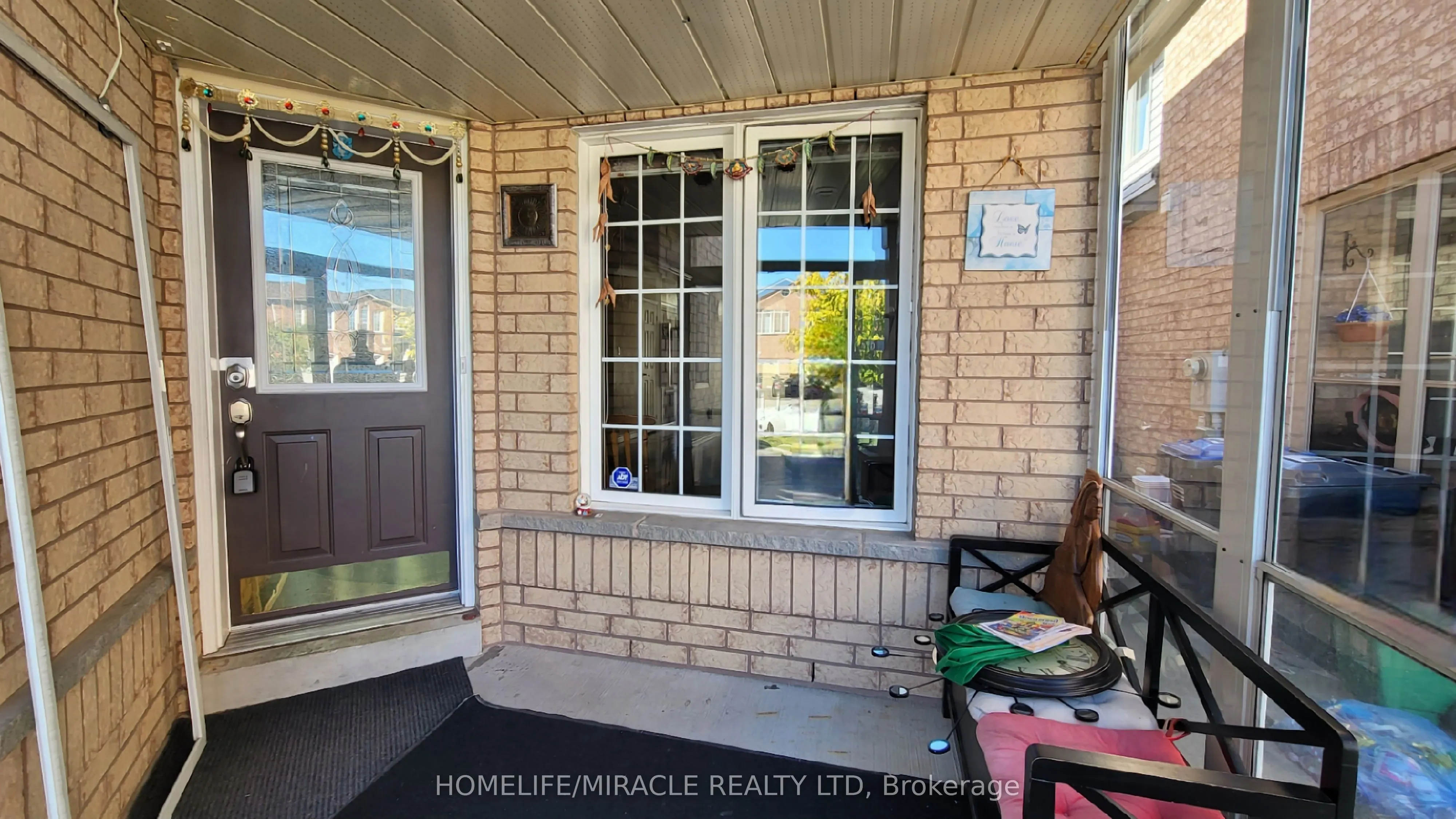 5794 Gant Crescent, #Upper Home