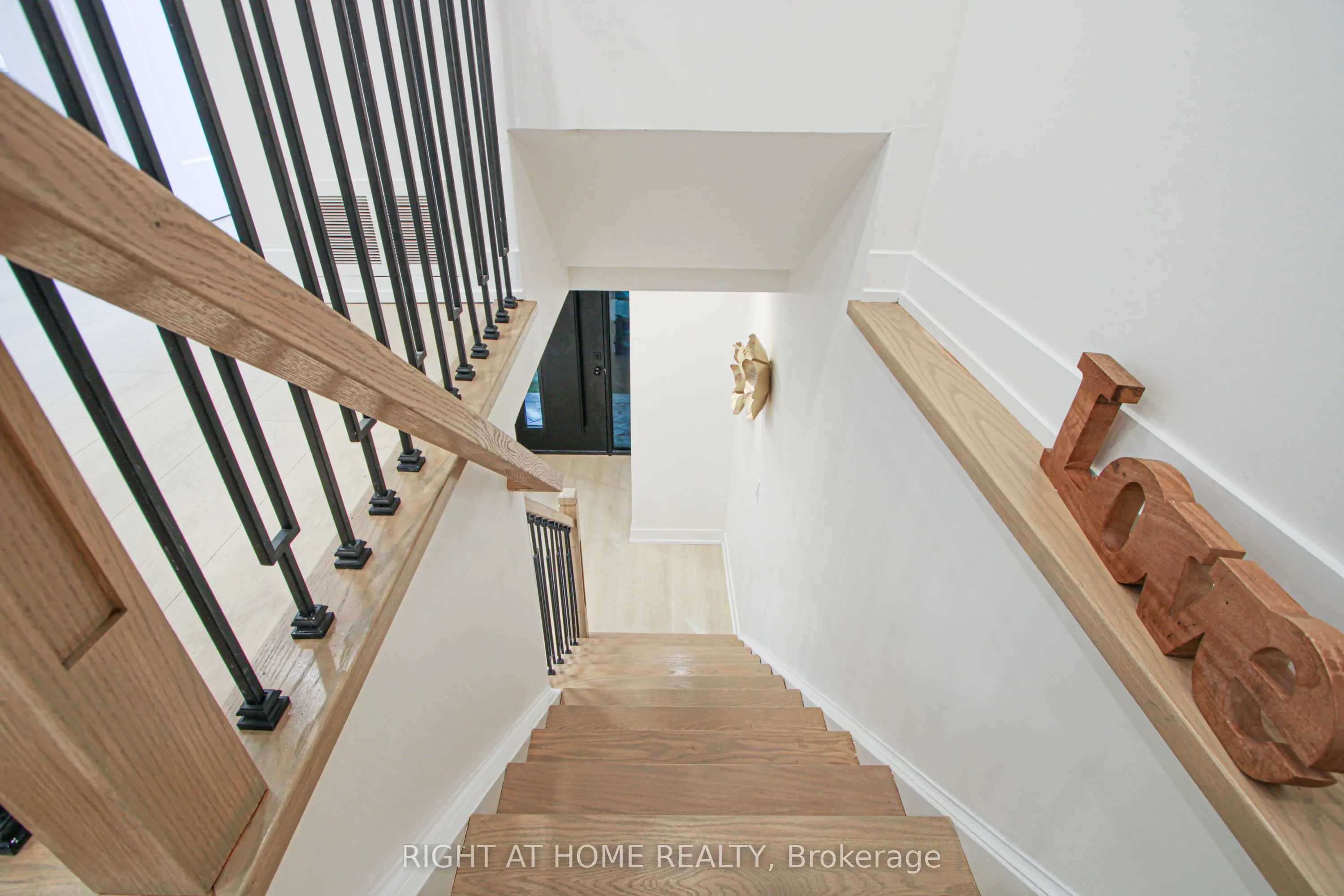 179 Archdekin Drive