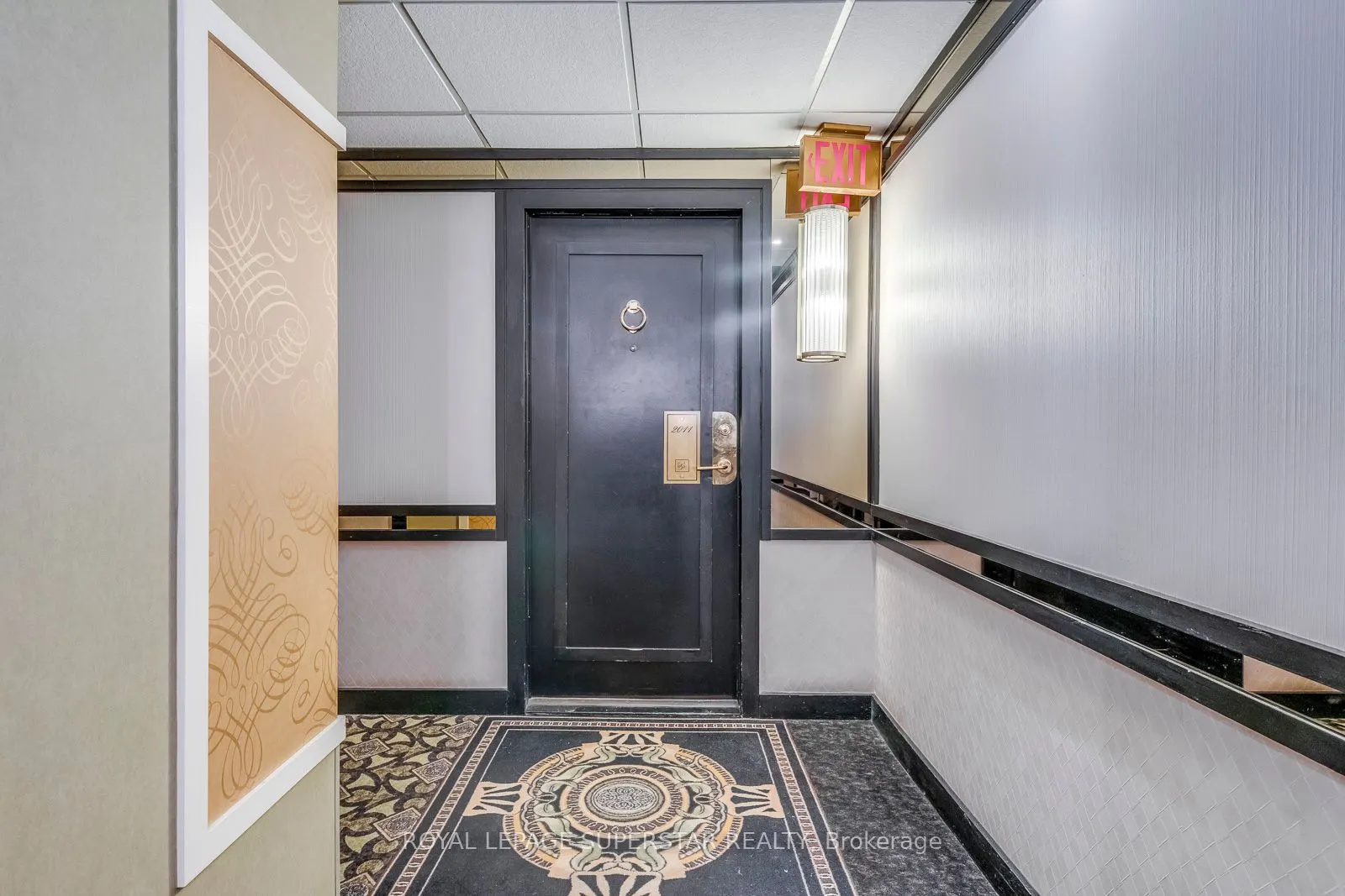 2045 Lakeshore Boulevard W, #2011