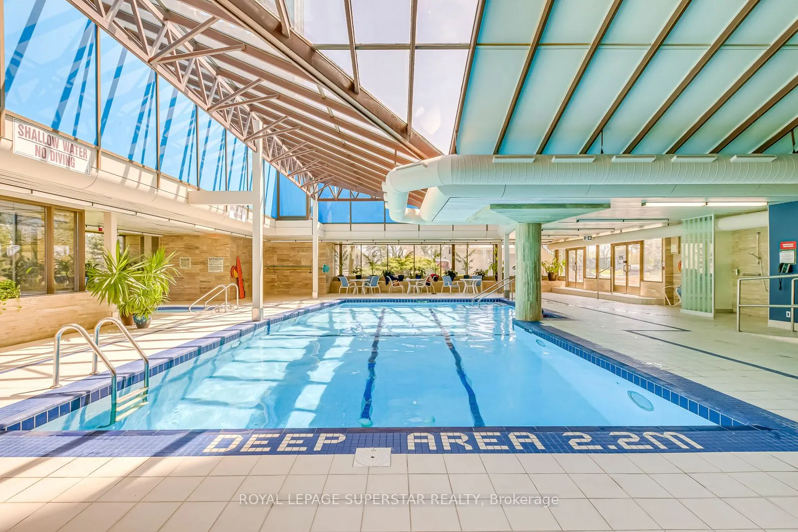 2045 Lakeshore Boulevard W, #2011