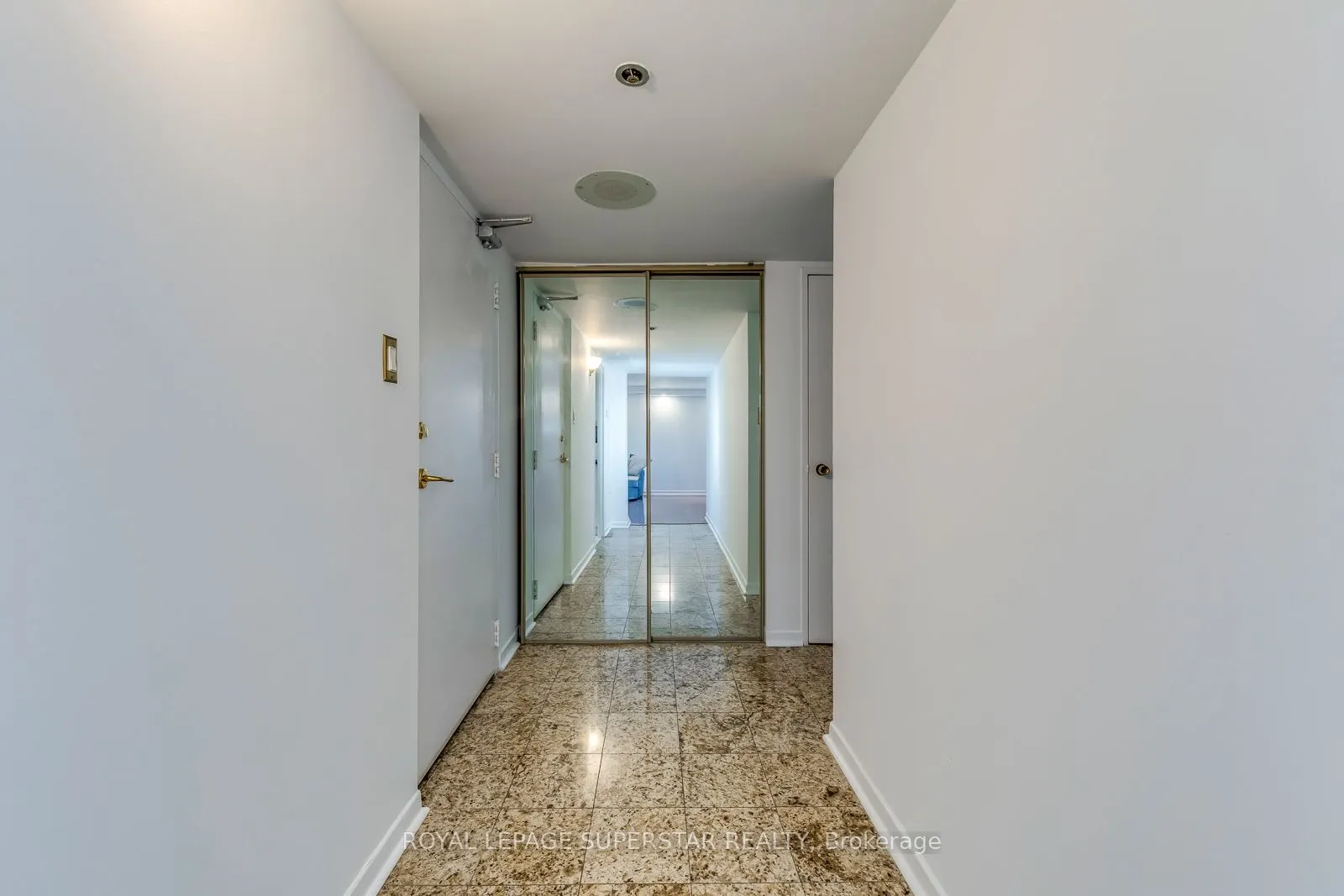 2045 Lakeshore Boulevard W, #2011