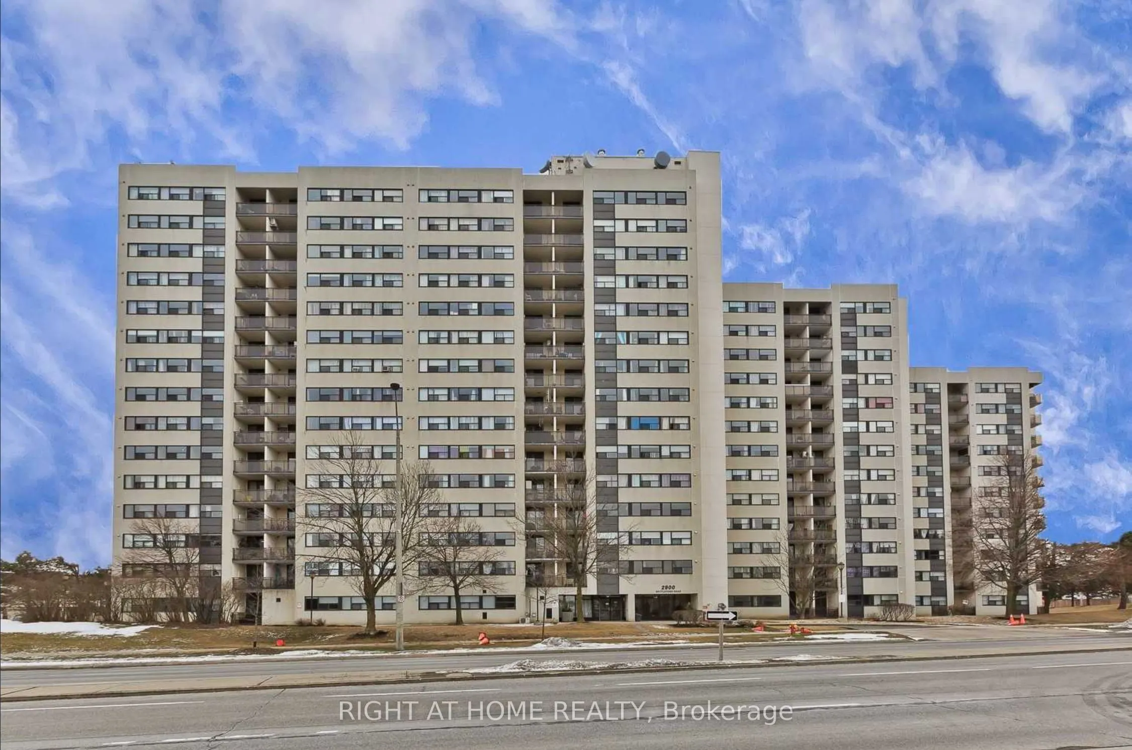 2900 Battleford Road, #911
